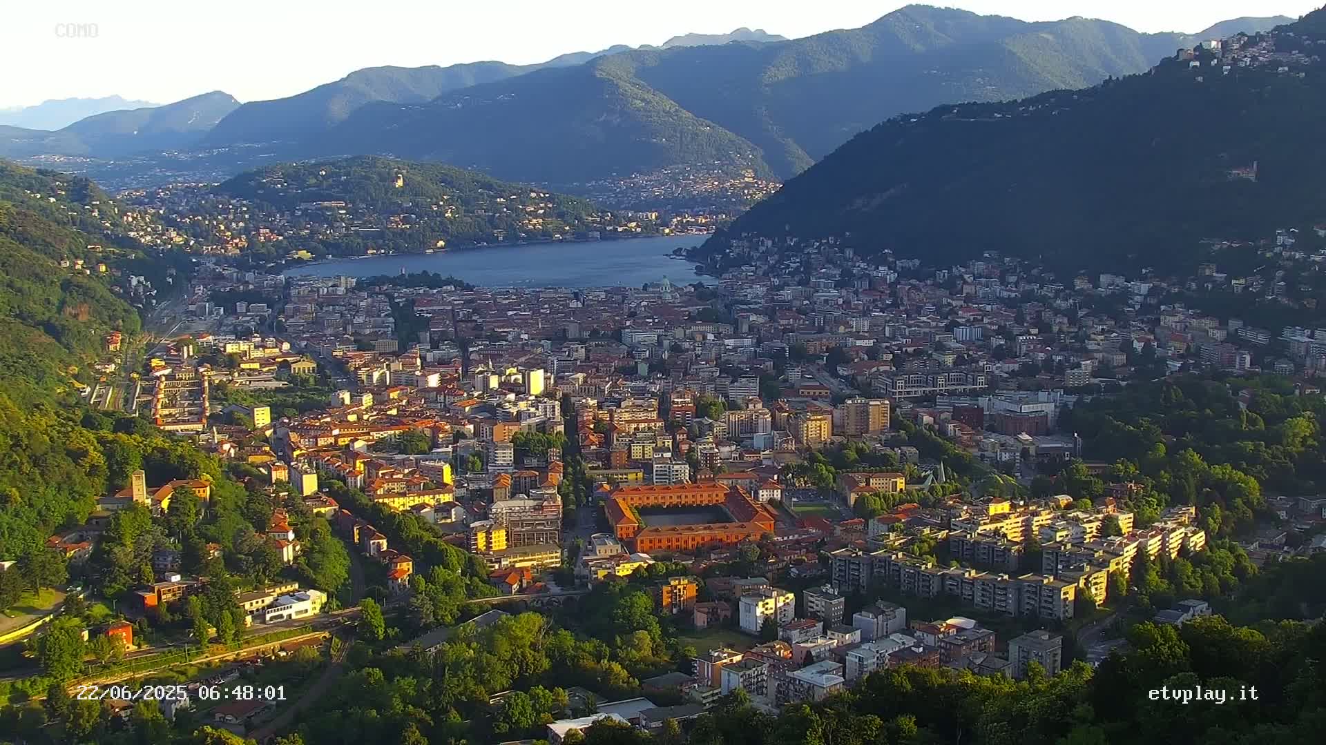 Como City & Lake Skyline Live Cam - Lombardy, Italy