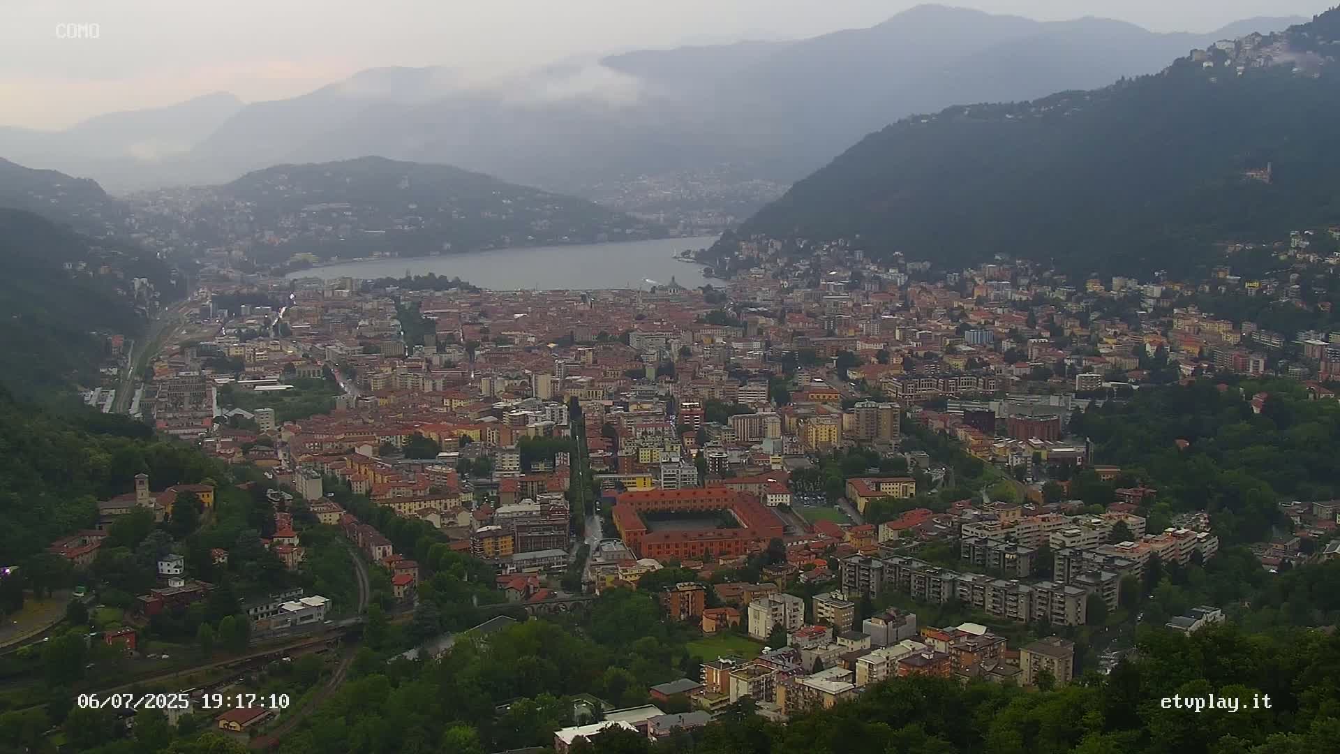 Como City & Lake Skyline Live Cam - Lombardy, Italy