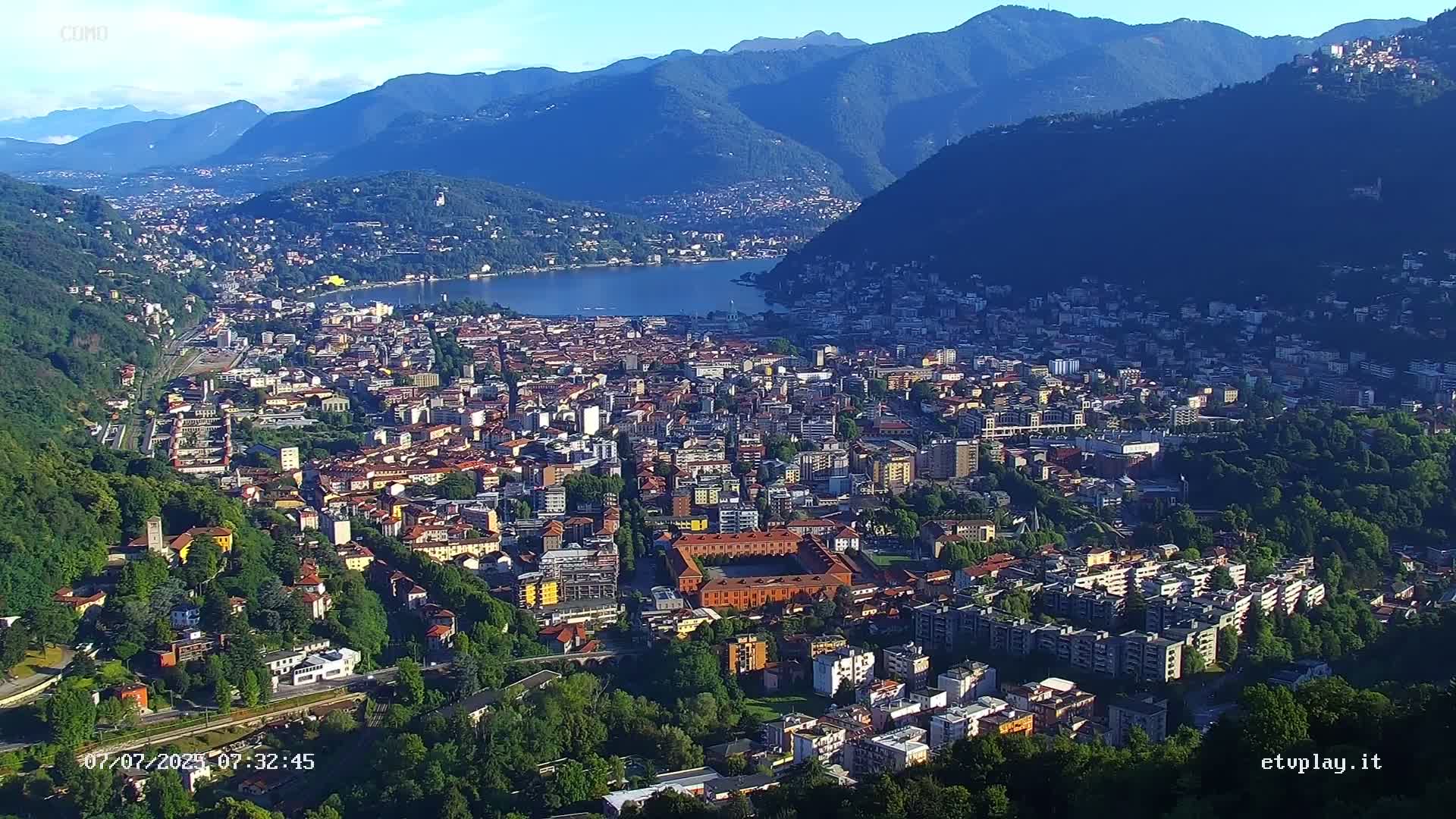 Como City & Lake Skyline Live Cam - Lombardy, Italy