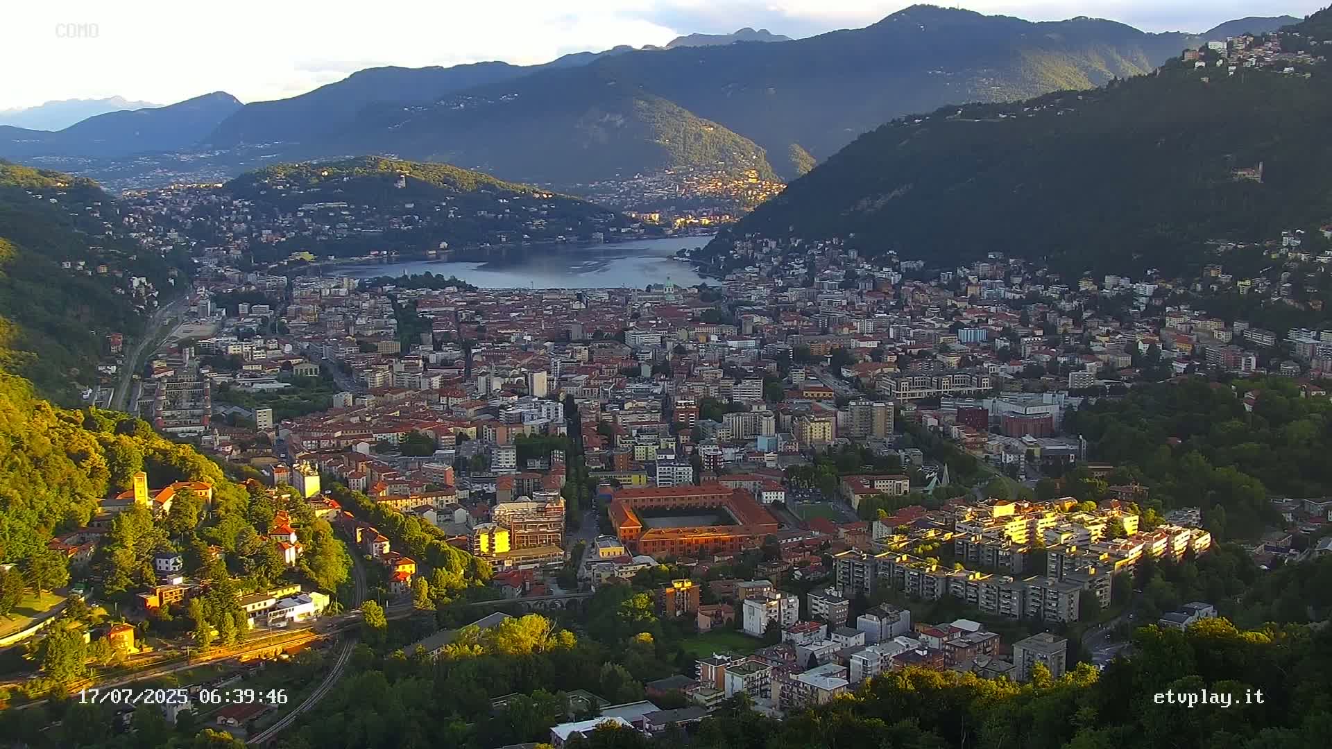 Como City & Lake Skyline Live Cam - Lombardy, Italy