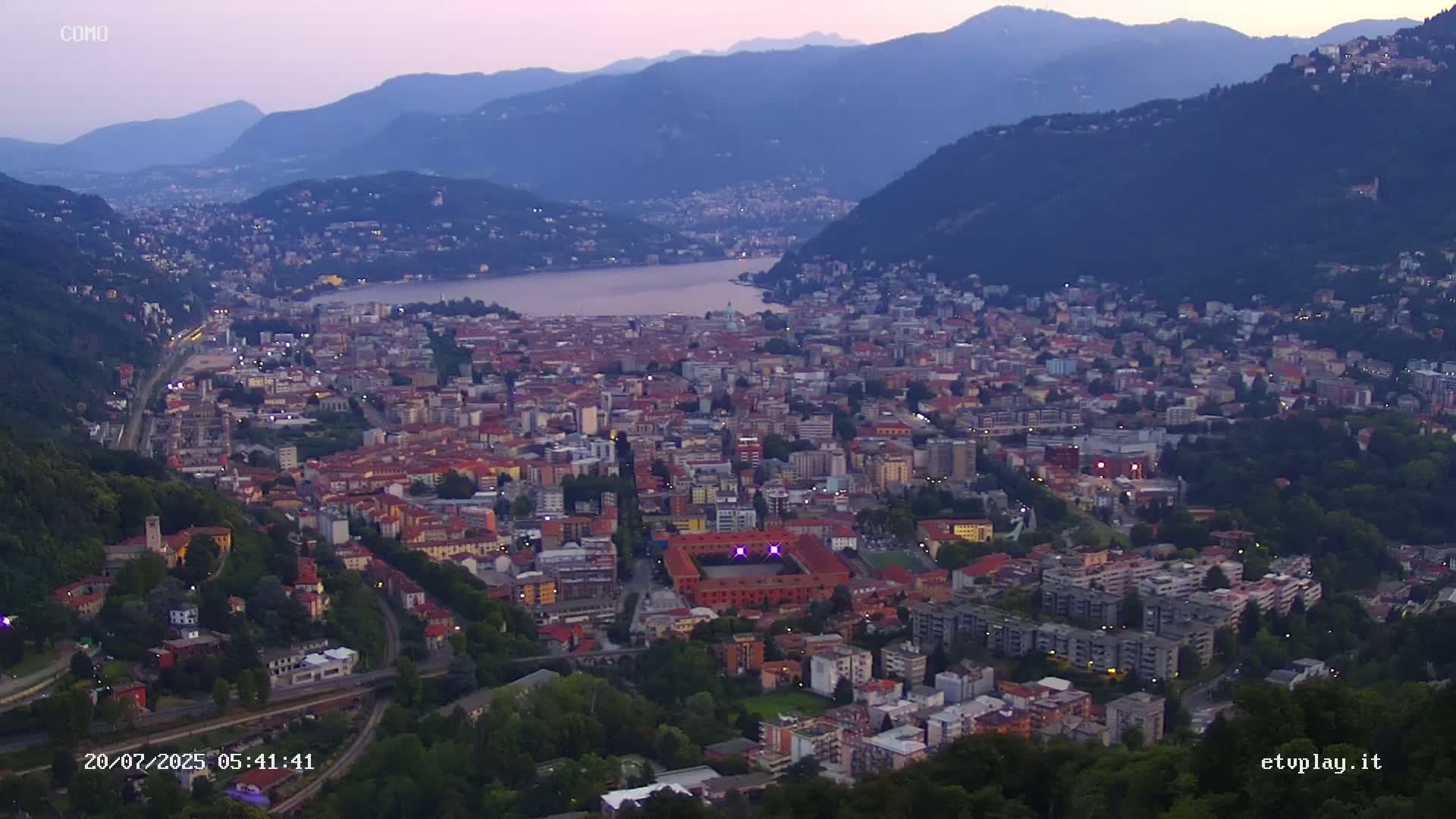 Como City & Lake Skyline Live Cam - Lombardy, Italy