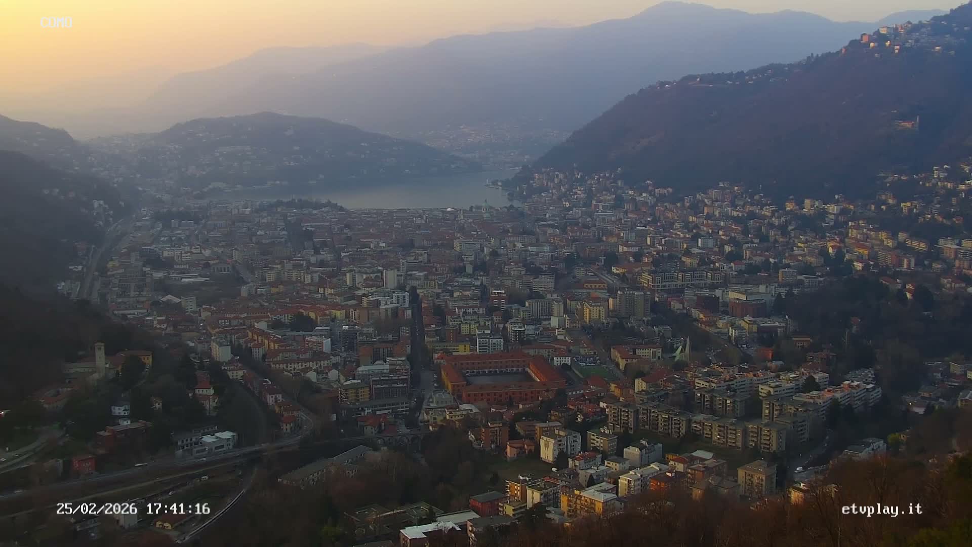 Como City & Lake Skyline Live Cam - Lombardy, Italy