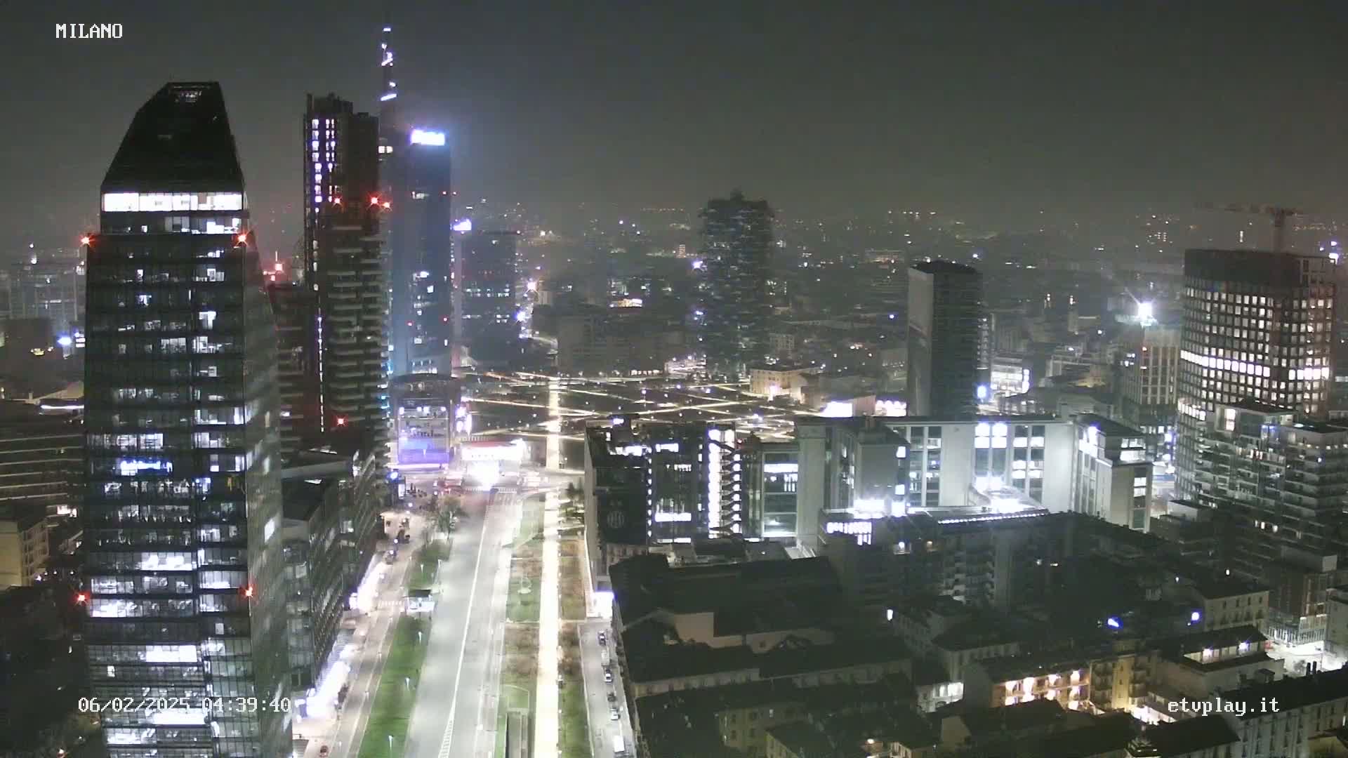 Milano City, Milan Skyline Live Cam - Lombardy, Italy