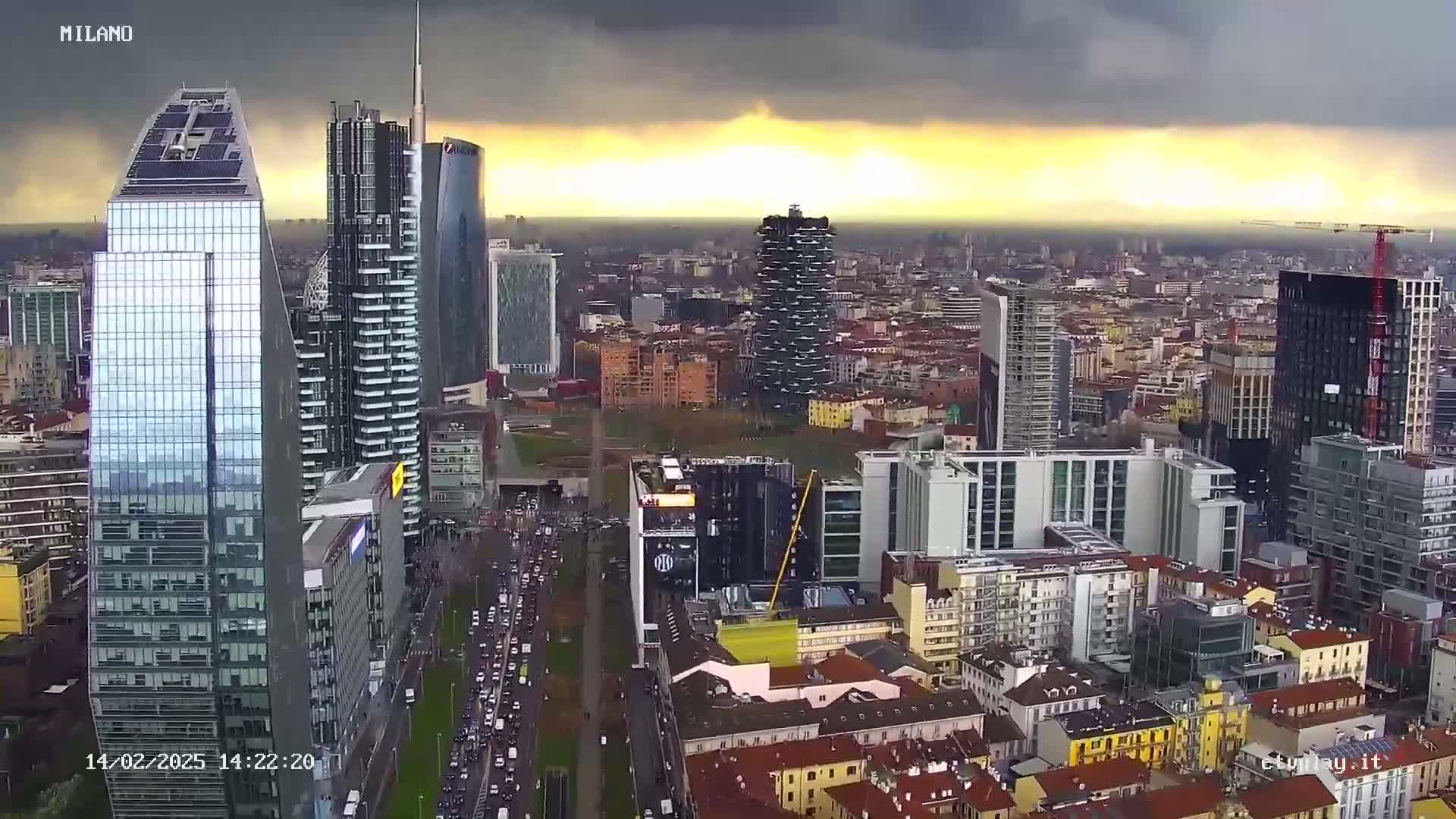 Milano City, Milan Skyline Live Cam - Lombardy, Italy