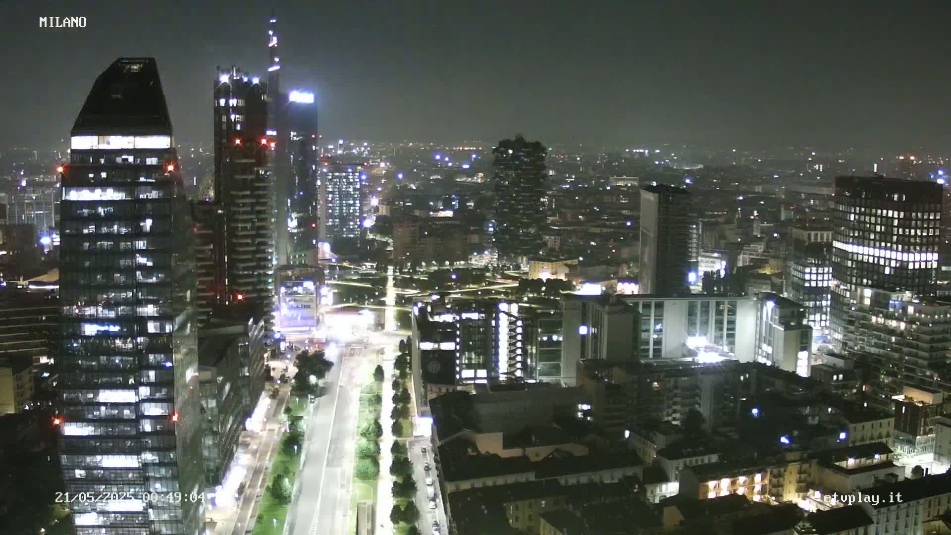 Milano City, Milan Skyline Live Cam - Lombardy, Italy