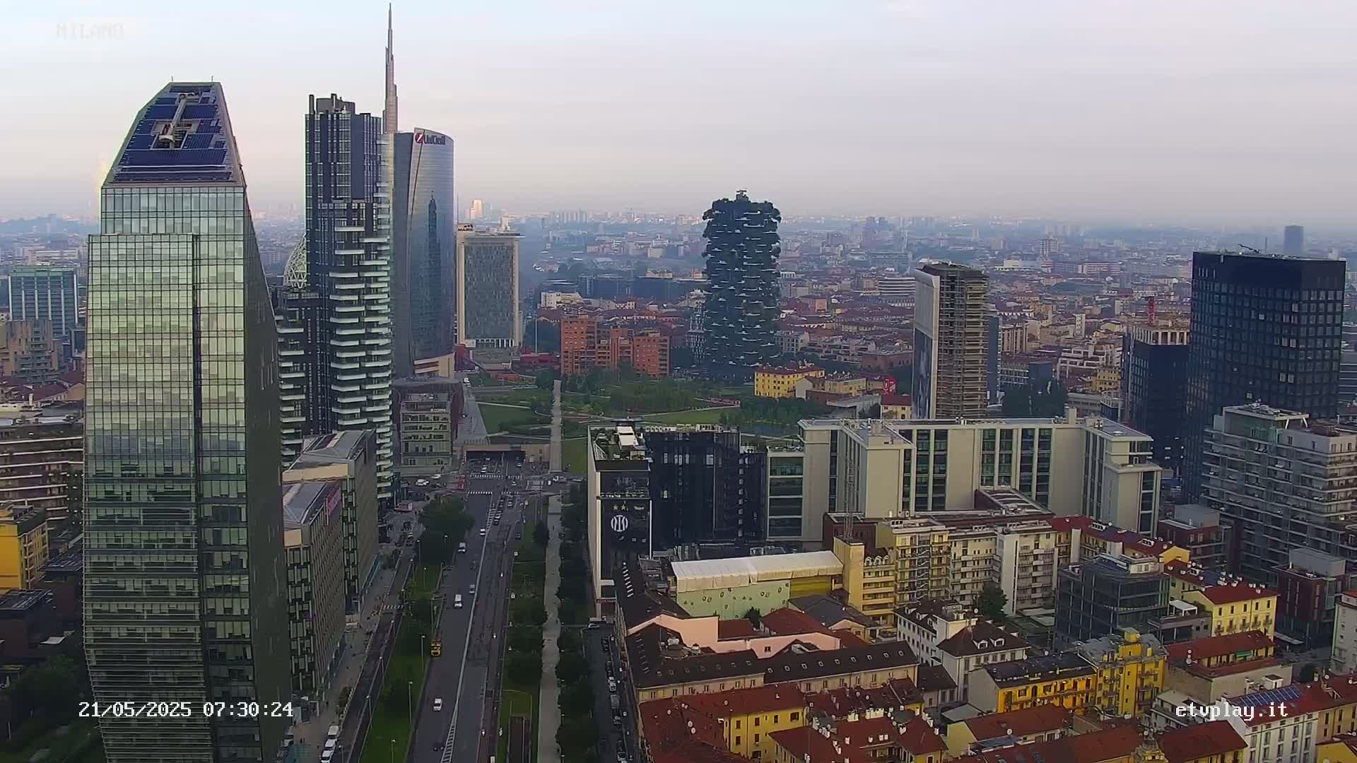 Milano City, Milan Skyline Live Cam - Lombardy, Italy
