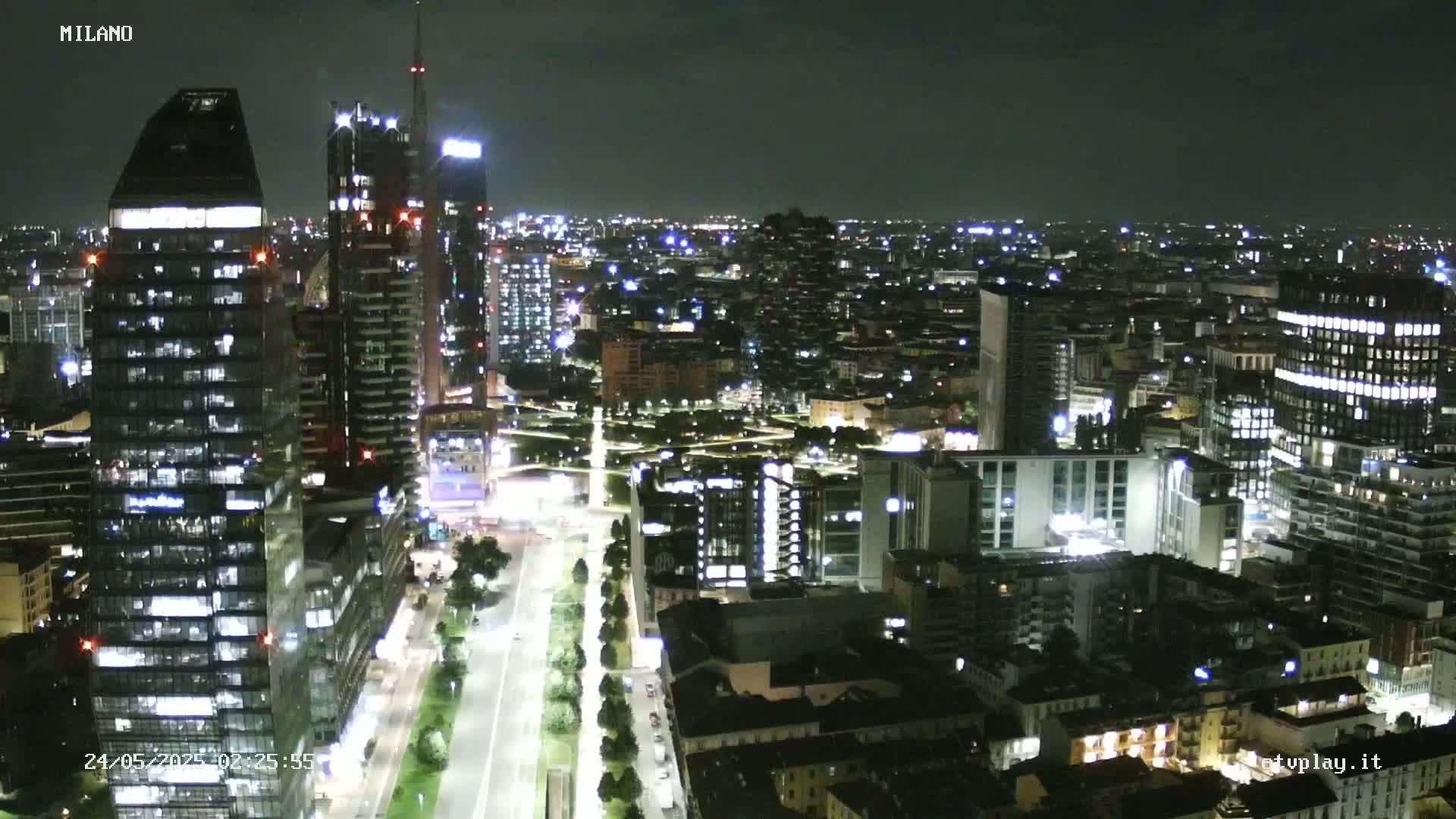 Milano City, Milan Skyline Live Cam - Lombardy, Italy