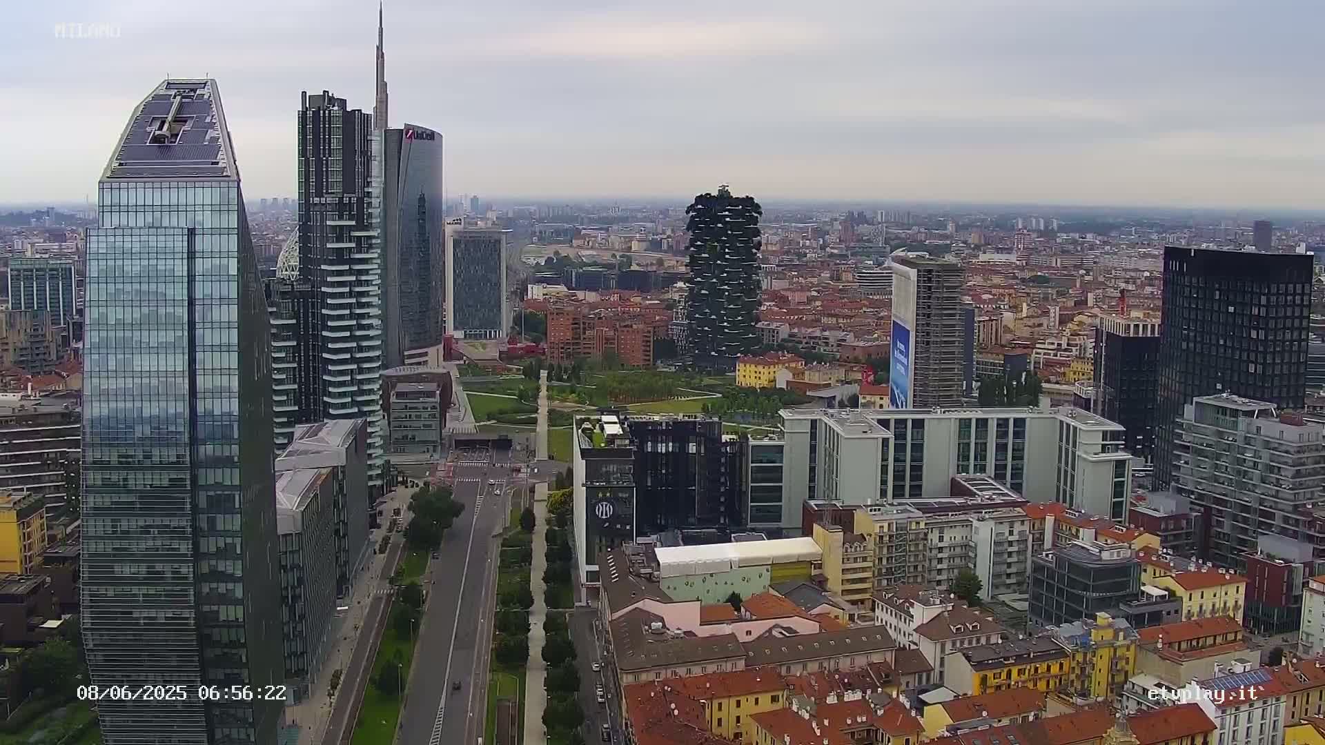 Milano City, Milan Skyline Live Cam - Lombardy, Italy