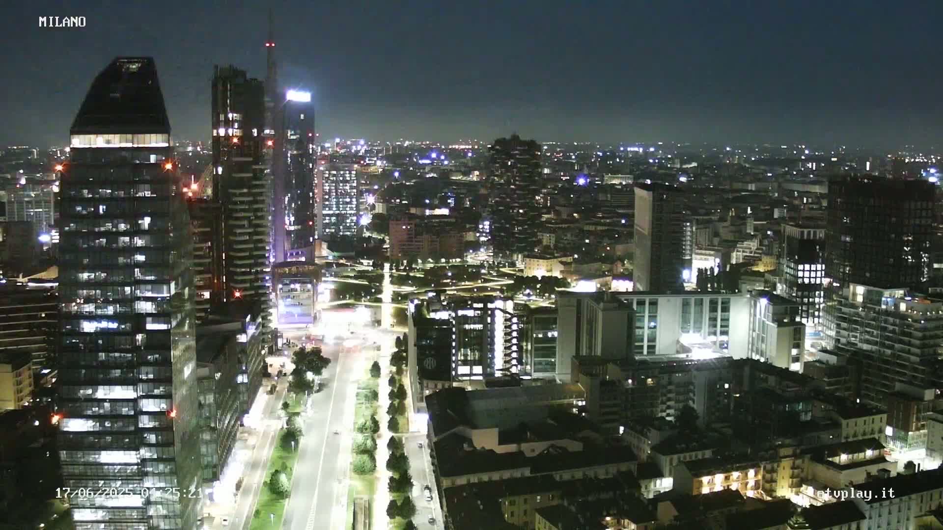 Milano City, Milan Skyline Live Cam - Lombardy, Italy