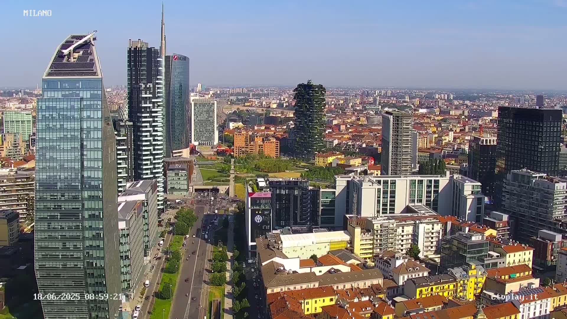 Milano City, Milan Skyline Live Cam - Lombardy, Italy