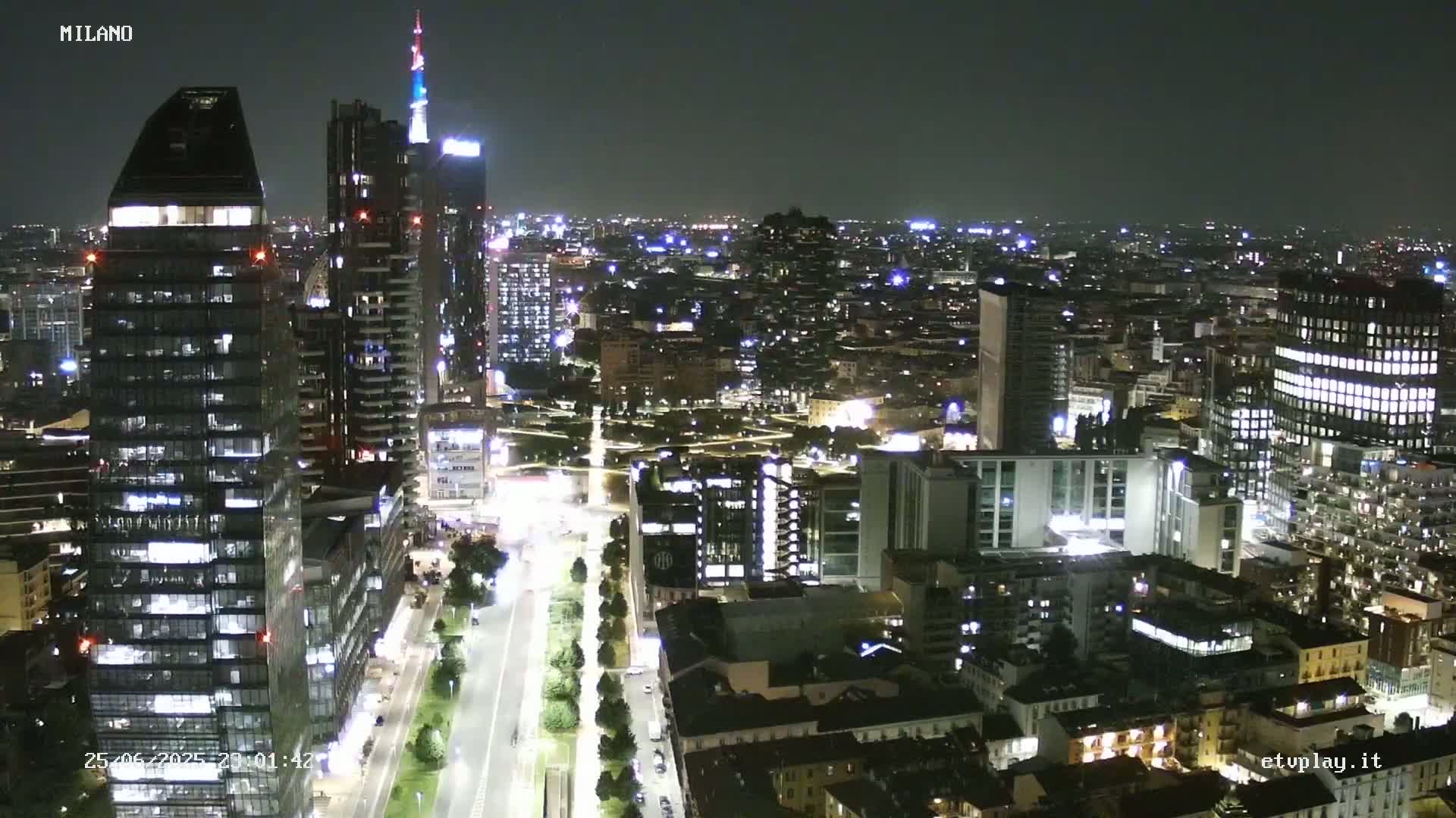 Milano City, Milan Skyline Live Cam - Lombardy, Italy