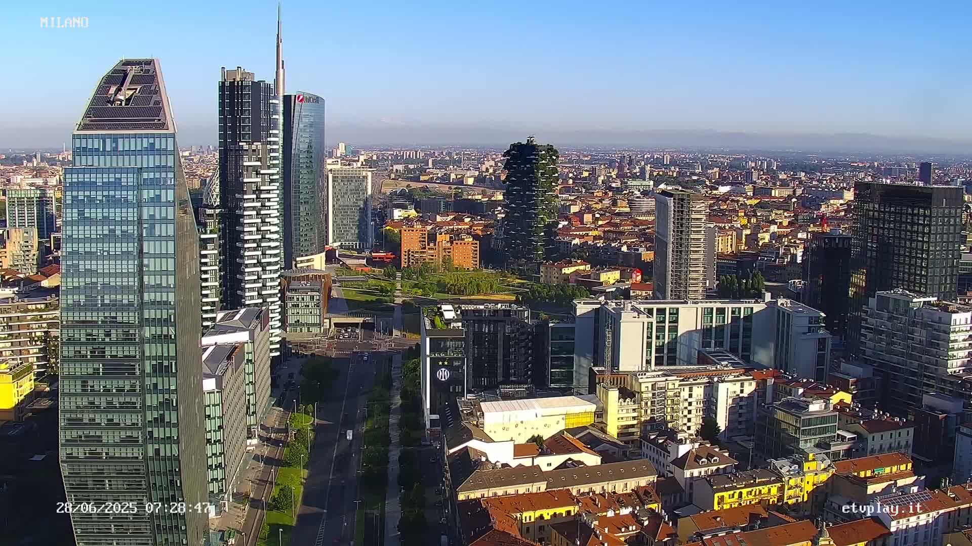 Milano City, Milan Skyline Live Cam - Lombardy, Italy