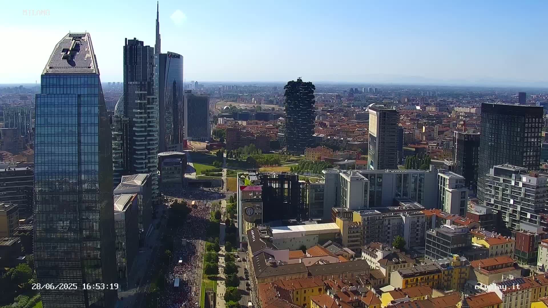 Milano City, Milan Skyline Live Cam - Lombardy, Italy
