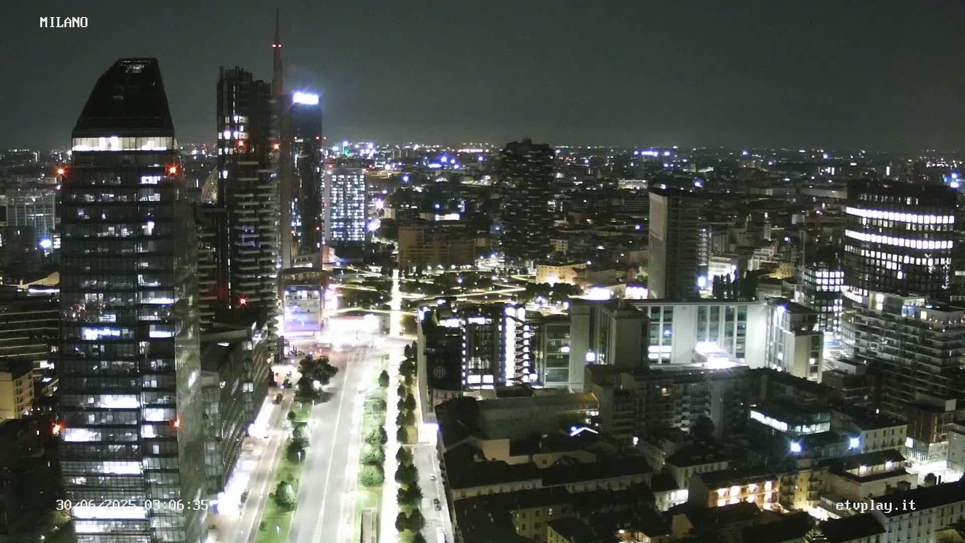 Milano City, Milan Skyline Live Cam - Lombardy, Italy