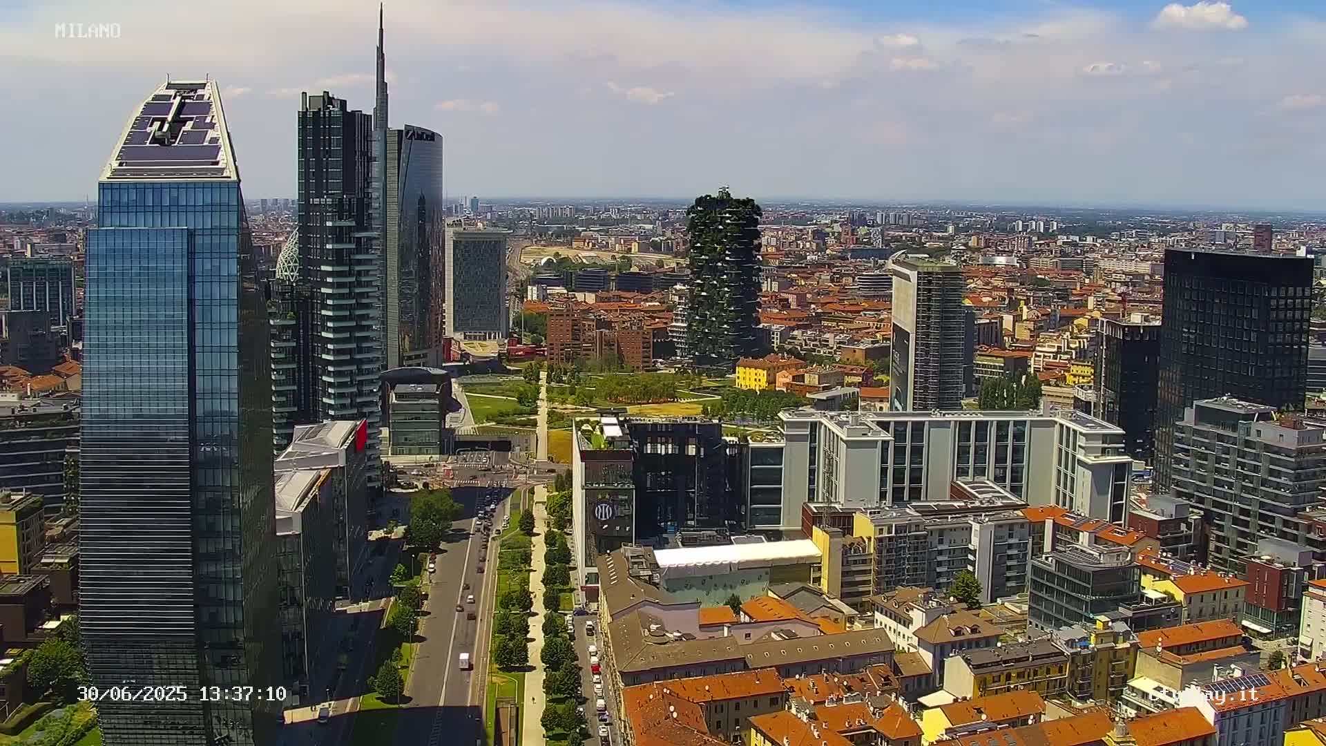 Milano City, Milan Skyline Live Cam - Lombardy, Italy