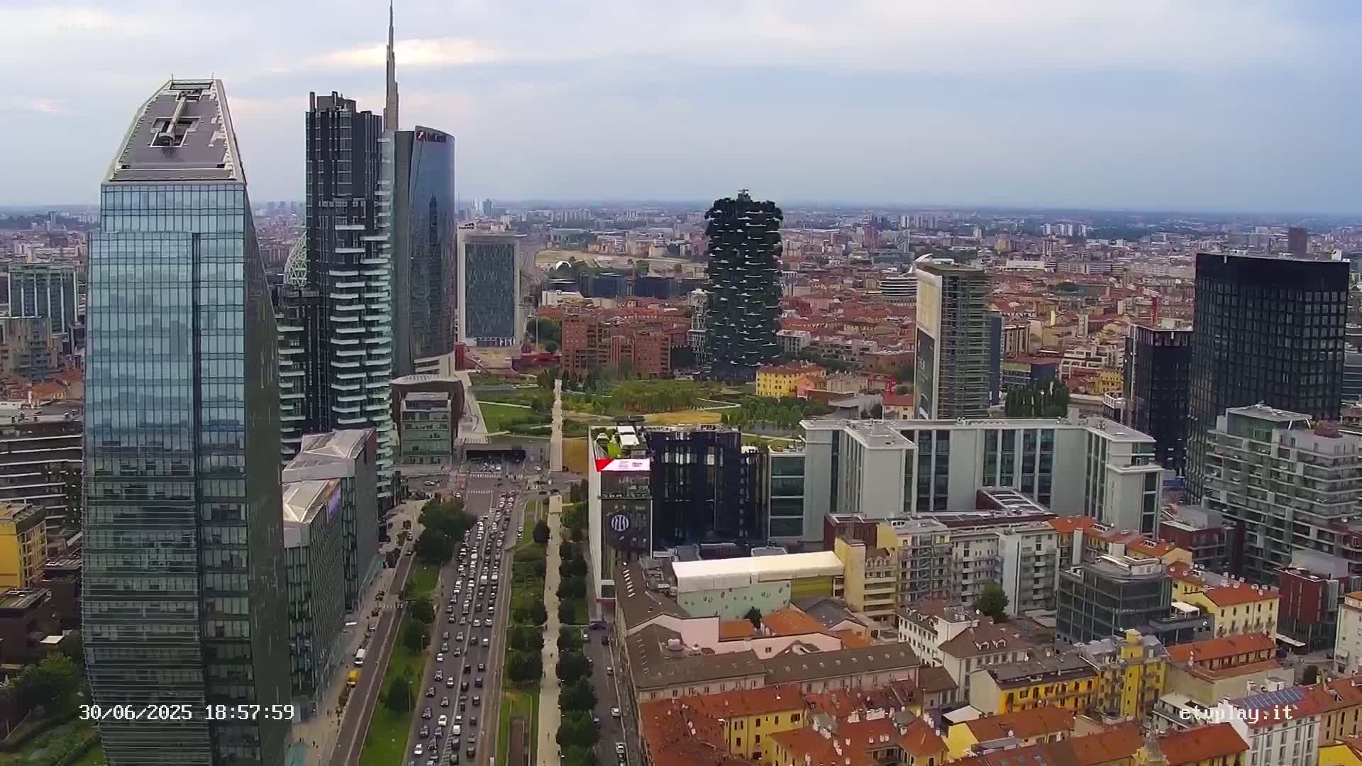 Milano City, Milan Skyline Live Cam - Lombardy, Italy