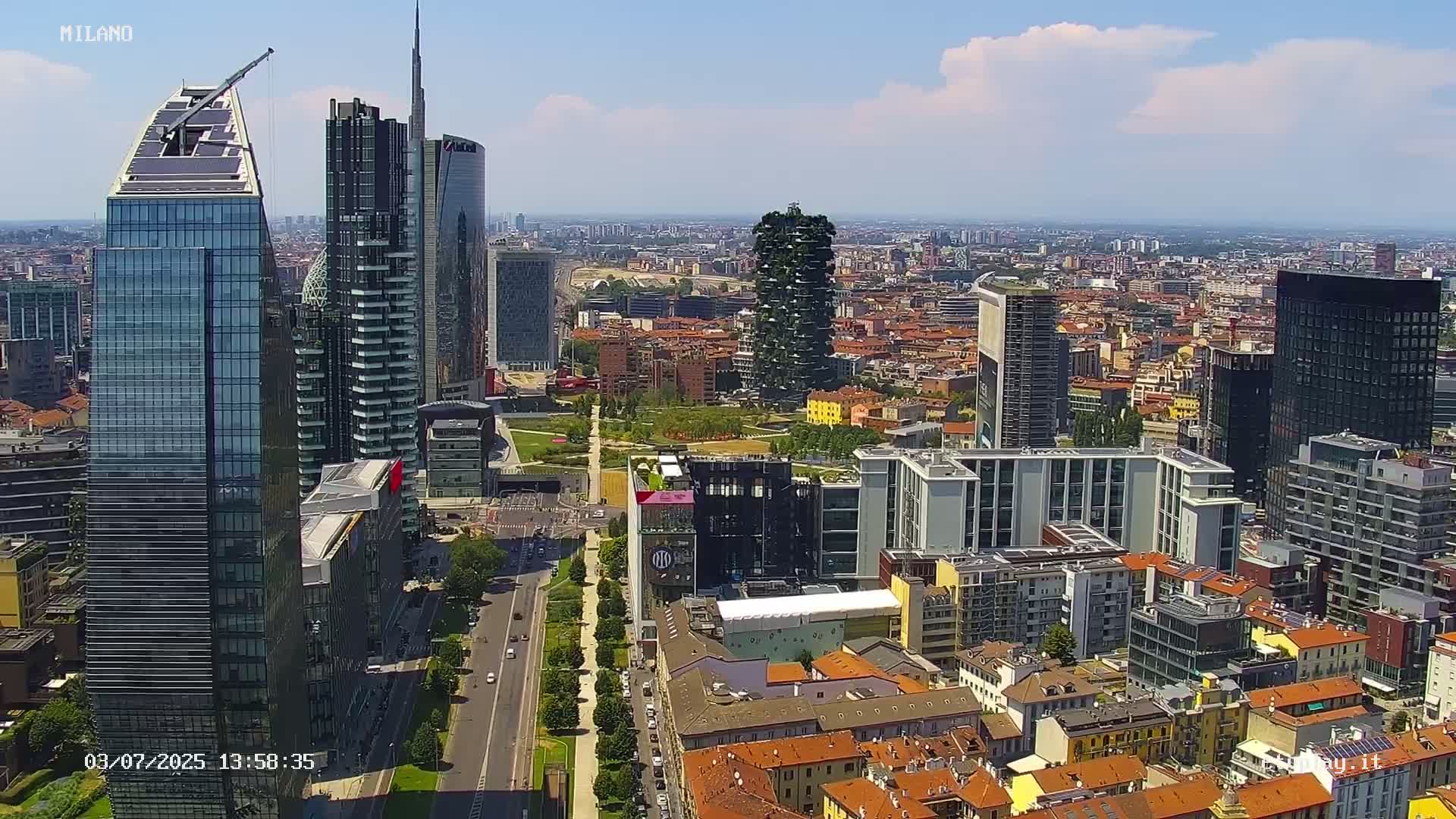 Milano City, Milan Skyline Live Cam - Lombardy, Italy