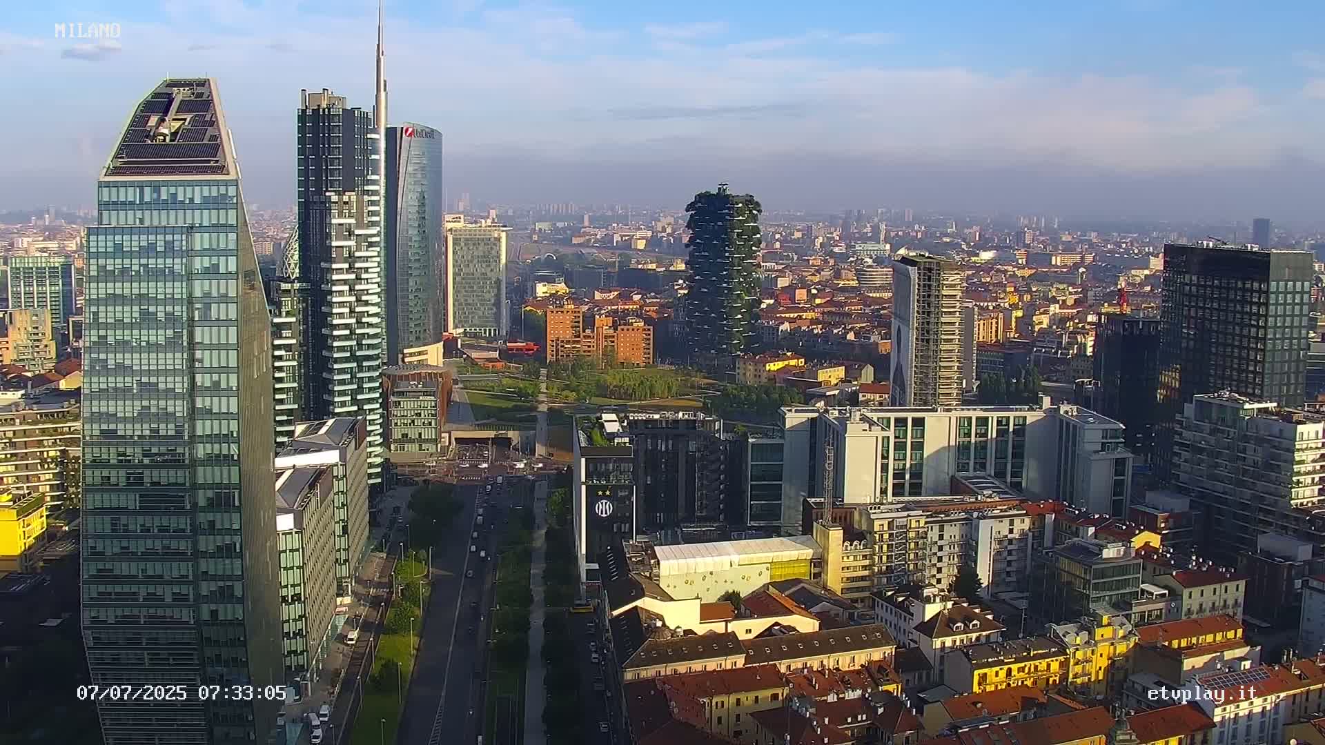 Milano City, Milan Skyline Live Cam - Lombardy, Italy