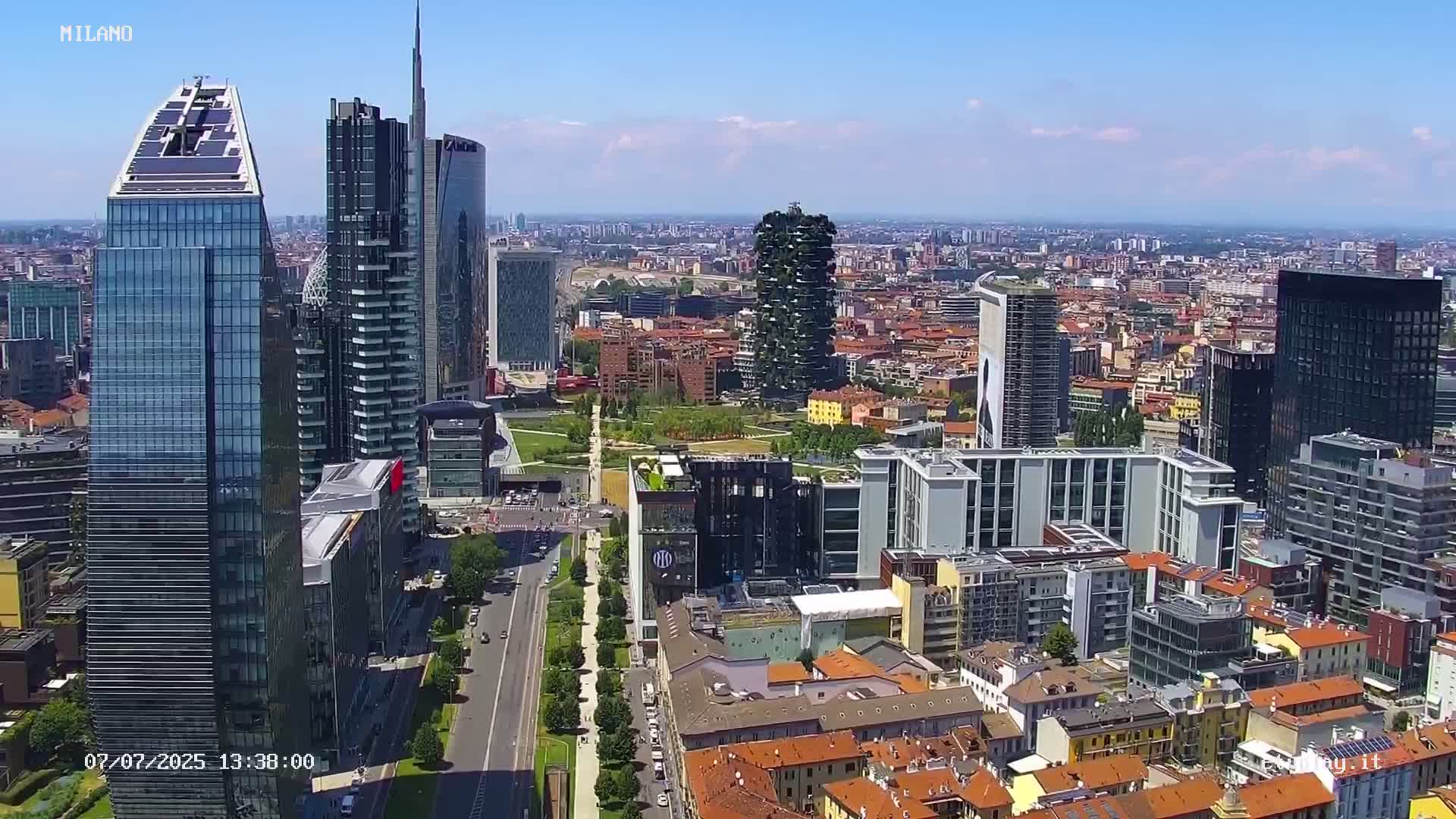 Milano City, Milan Skyline Live Cam - Lombardy, Italy