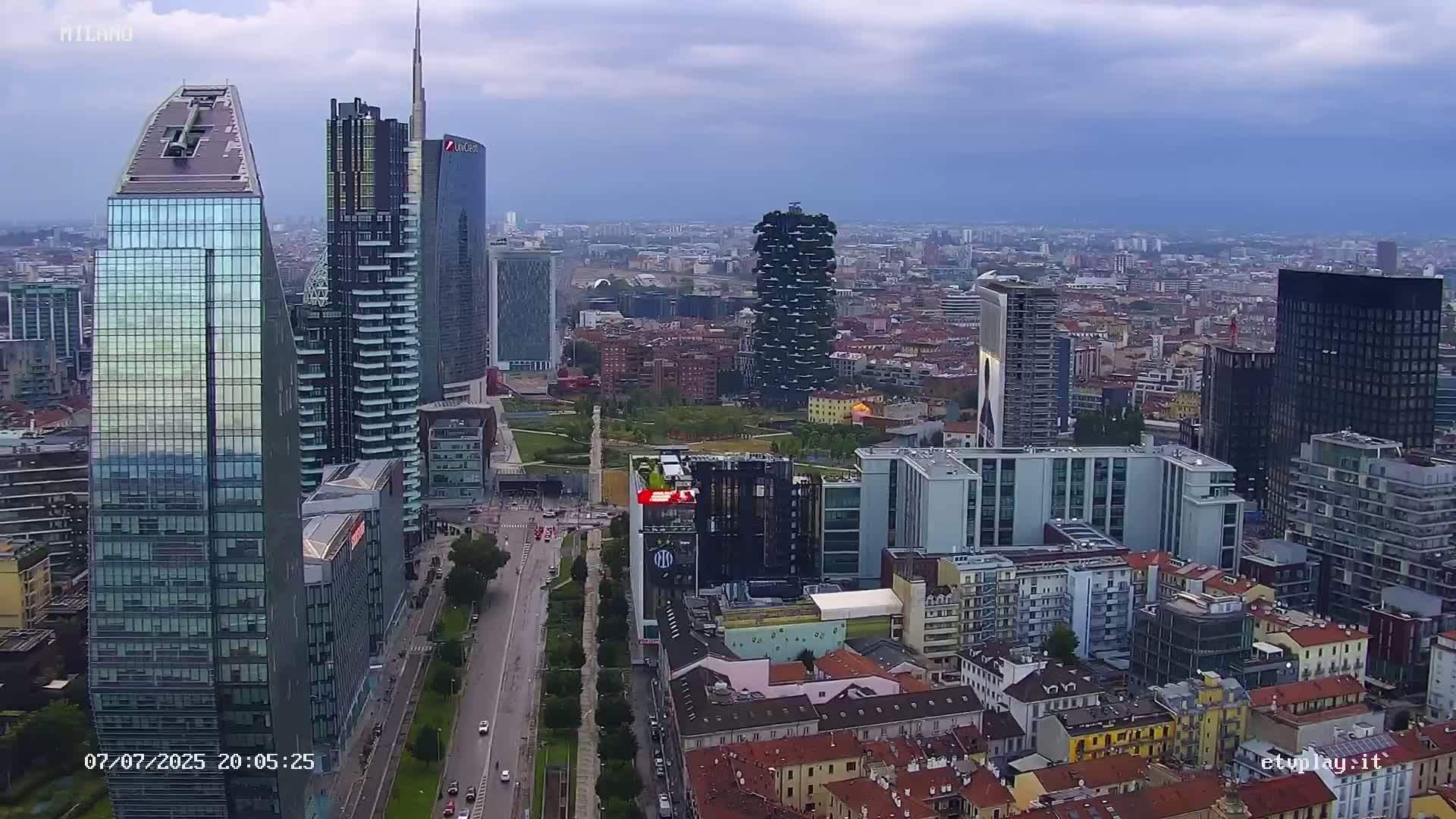 Milano City, Milan Skyline Live Cam - Lombardy, Italy