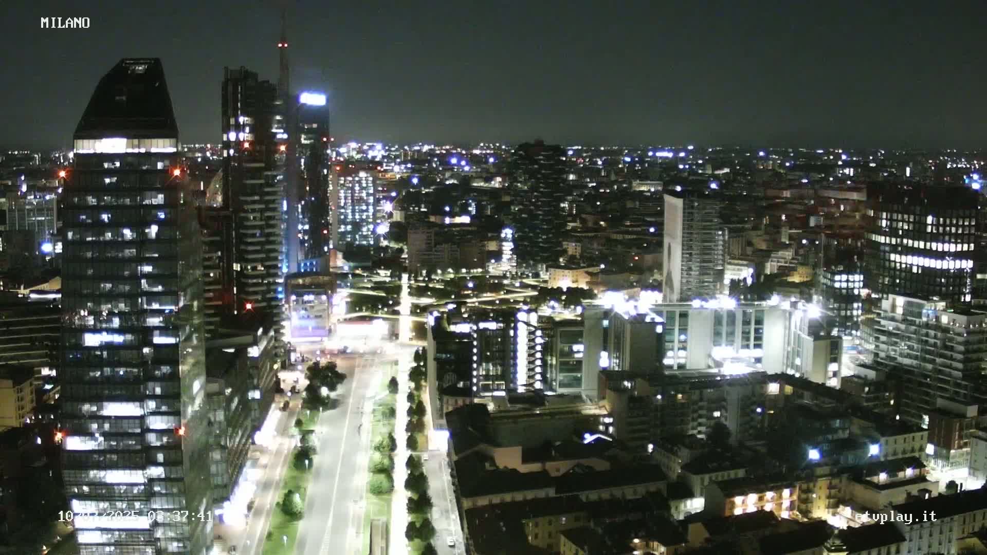 Milano City, Milan Skyline Live Cam - Lombardy, Italy