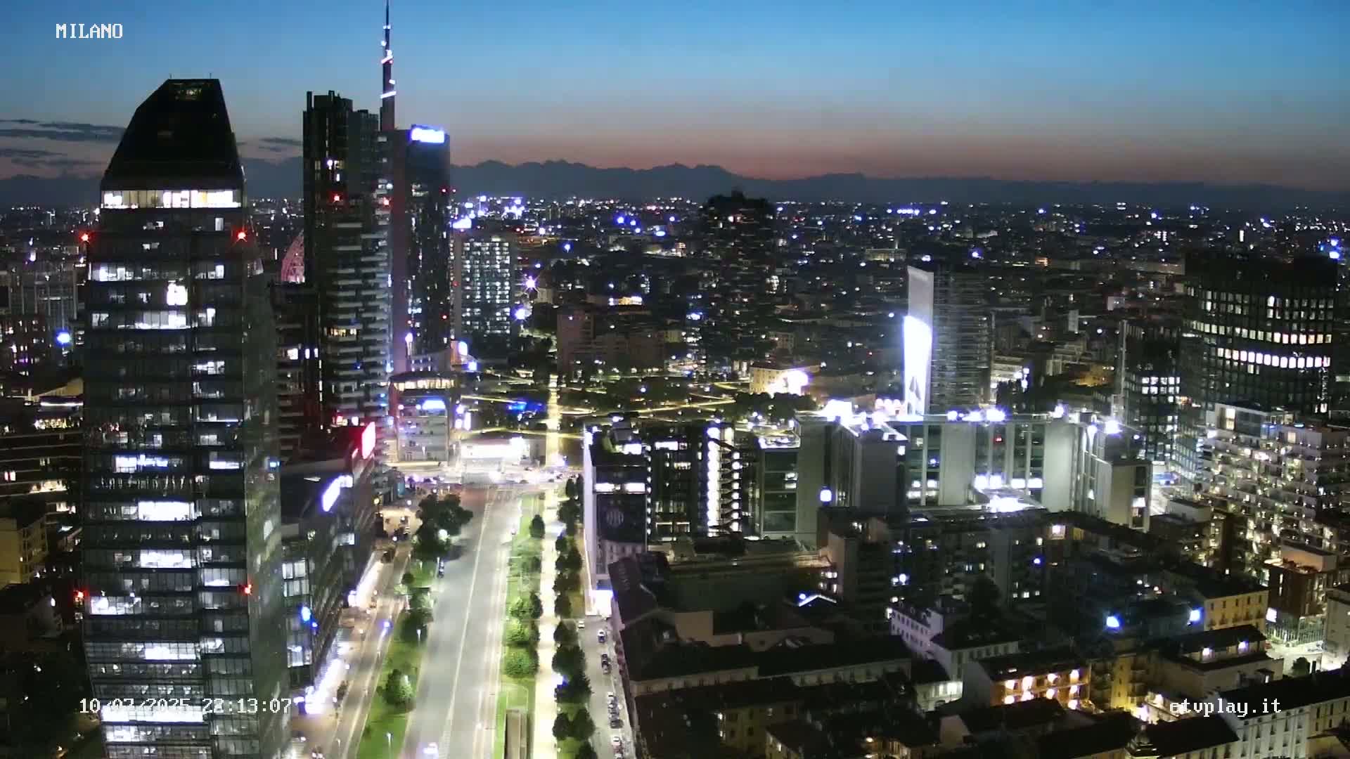 Milano City, Milan Skyline Live Cam - Lombardy, Italy