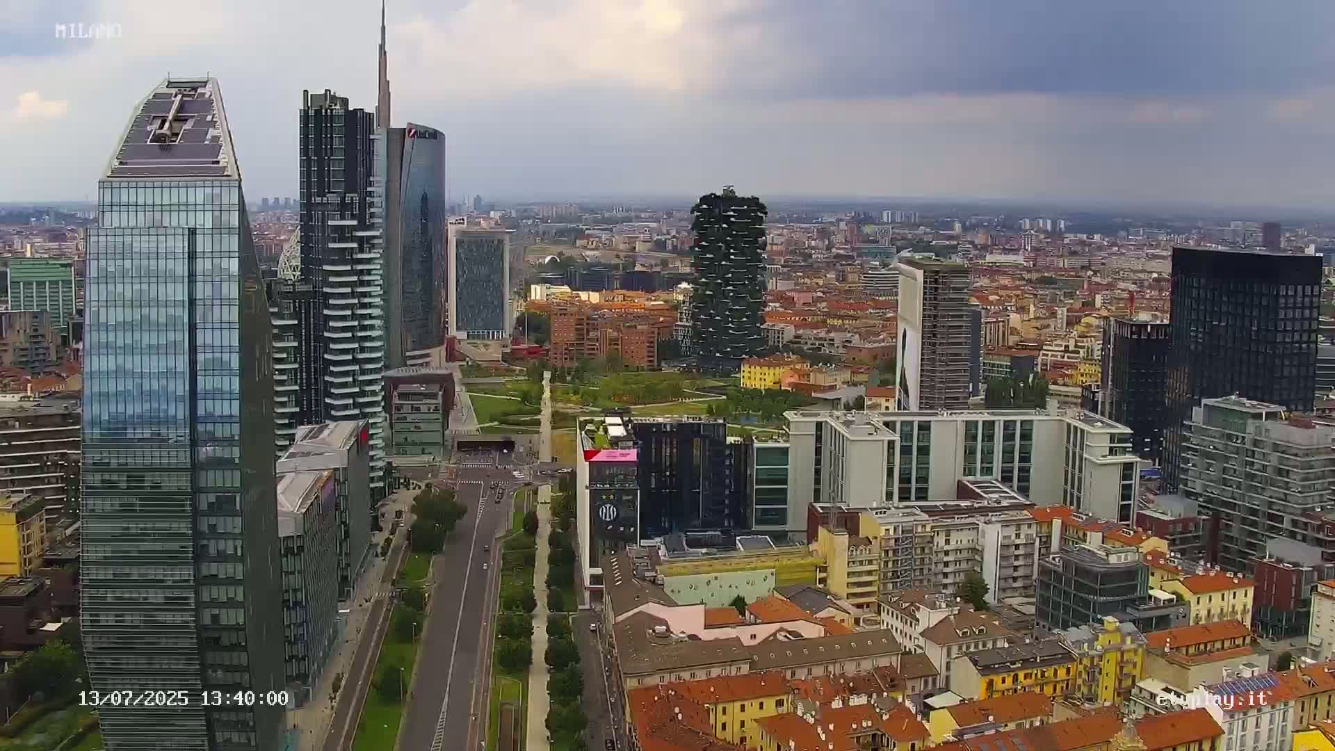 Milano City, Milan Skyline Live Cam - Lombardy, Italy