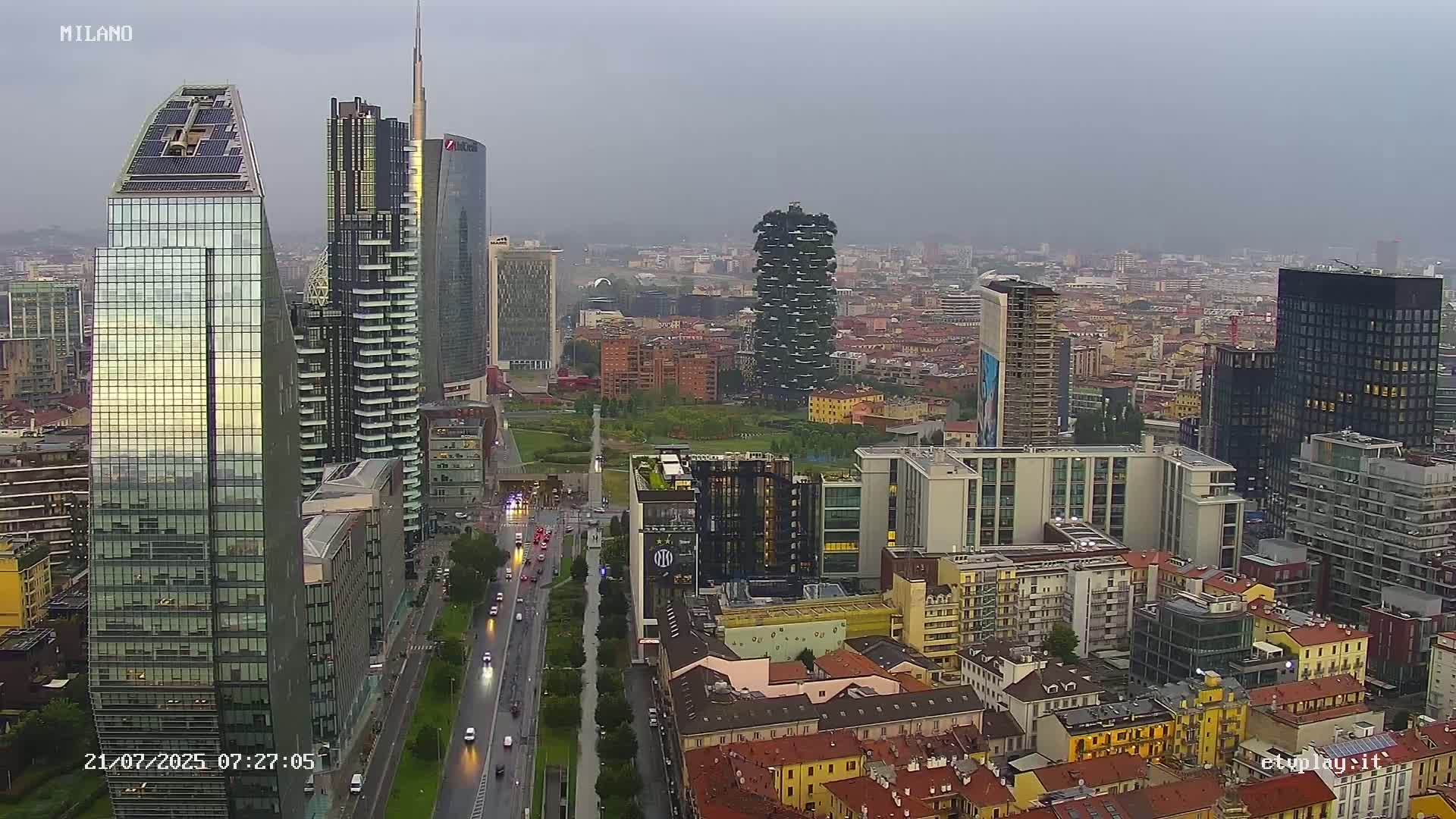 Milano City, Milan Skyline Live Cam - Lombardy, Italy