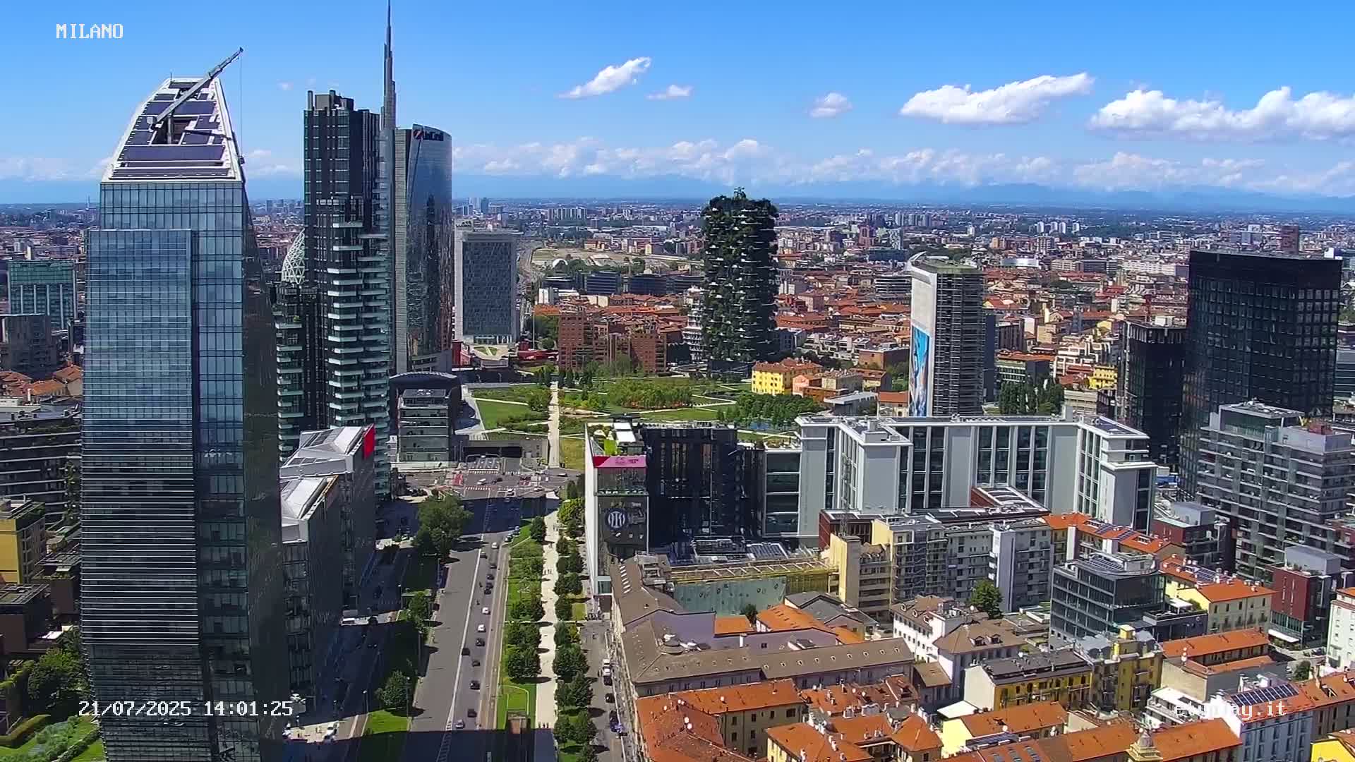 Milano City, Milan Skyline Live Cam - Lombardy, Italy