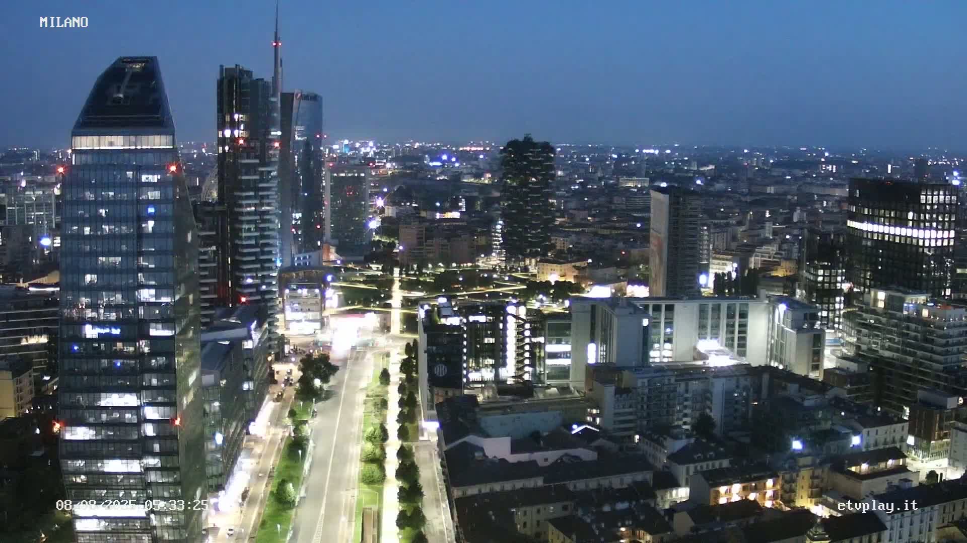 Milano City, Milan Skyline Live Cam - Lombardy, Italy