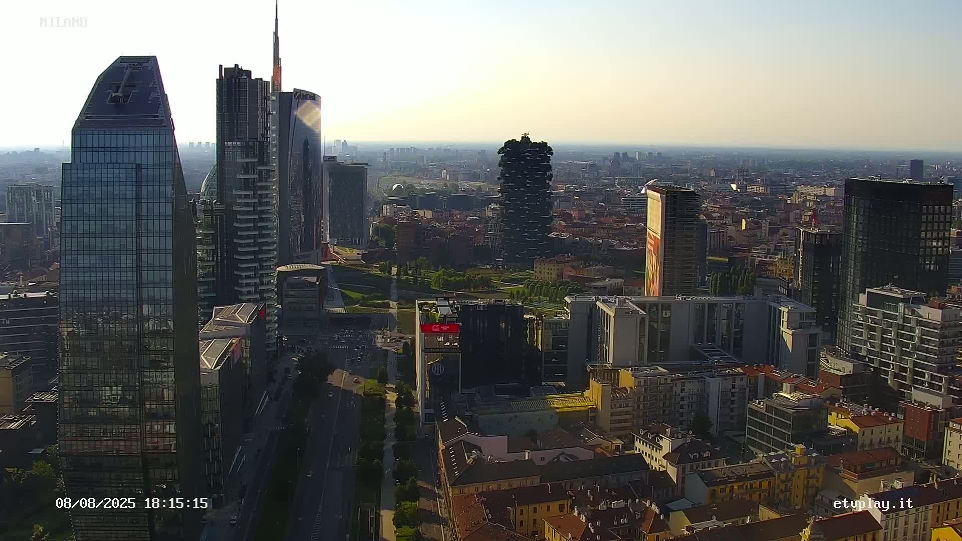 Milano City, Milan Skyline Live Cam - Lombardy, Italy