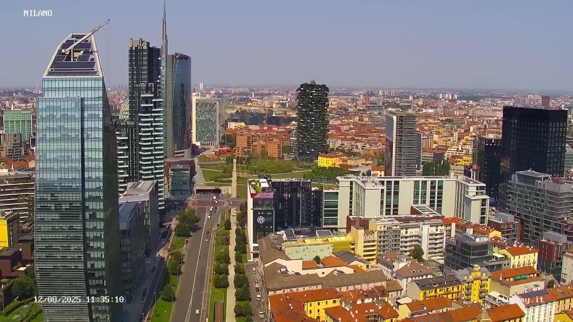 Milano City, Milan Skyline Live Cam - Lombardy, Italy