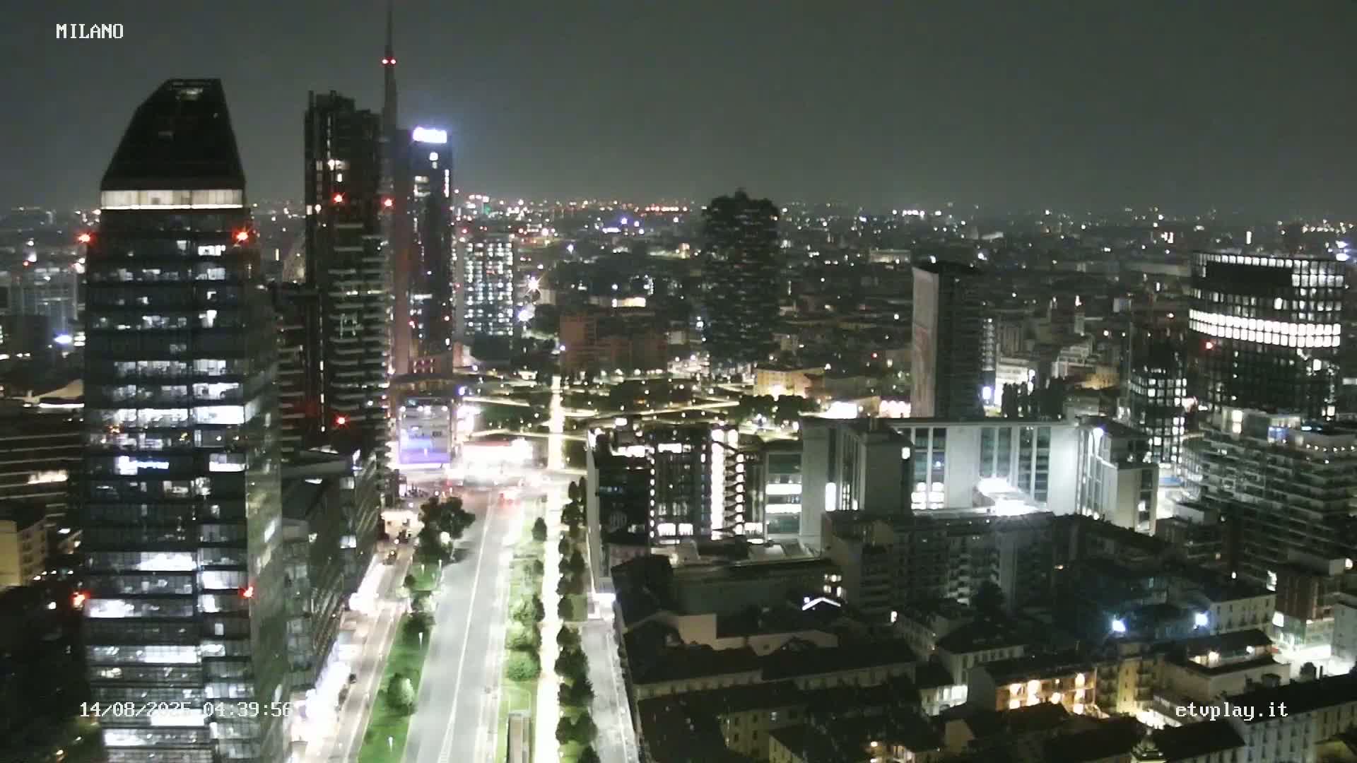 Milano City, Milan Skyline Live Cam - Lombardy, Italy