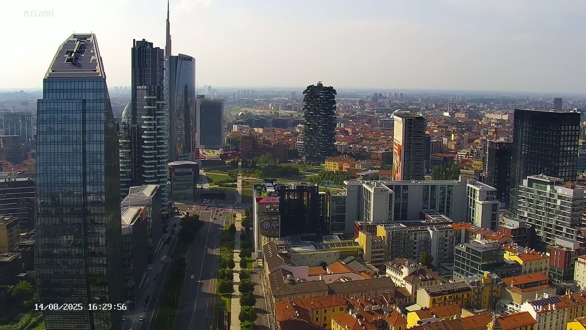 Milano City, Milan Skyline Live Cam - Lombardy, Italy
