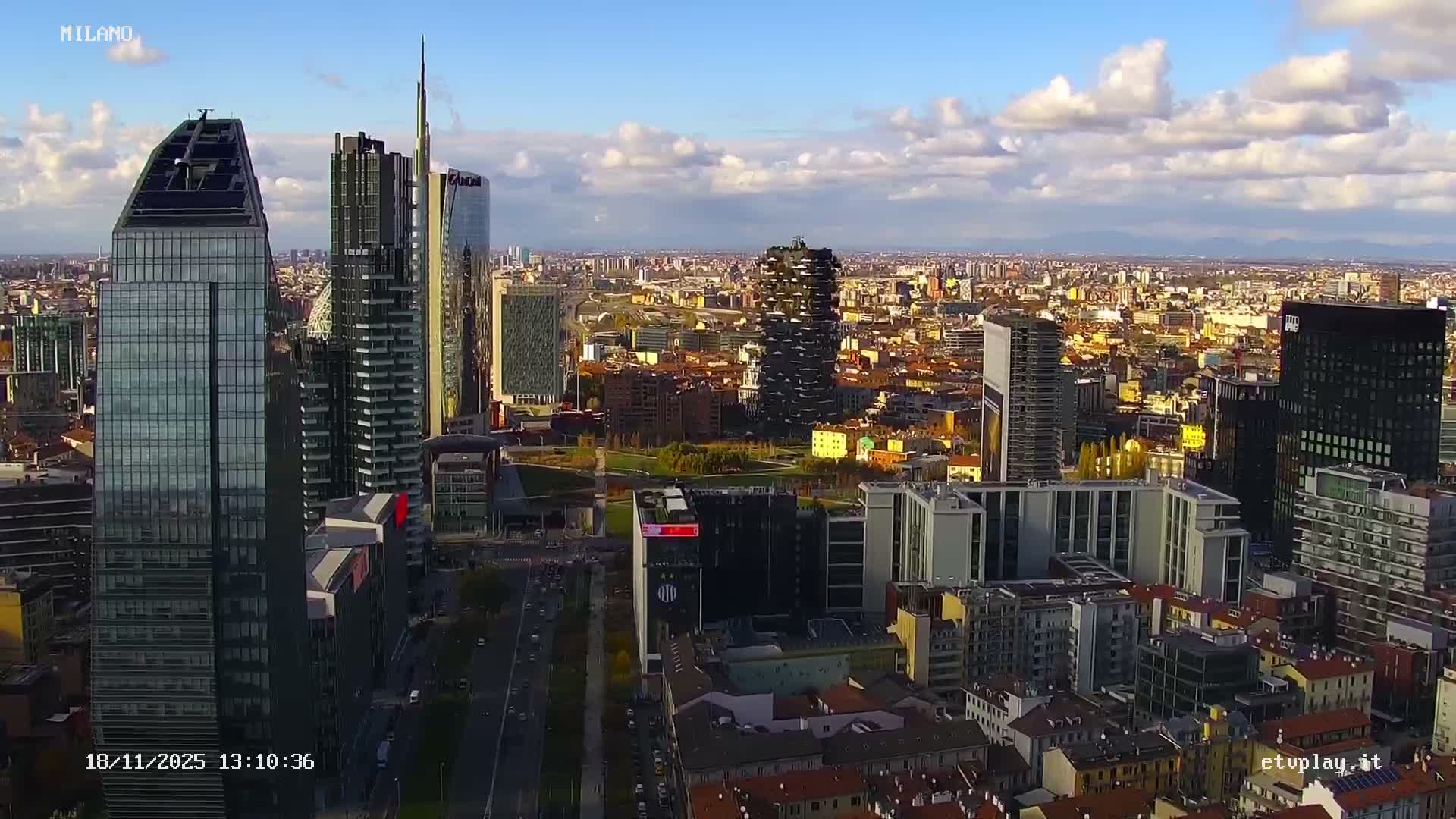 Milano City, Milan Skyline Live Cam - Lombardy, Italy