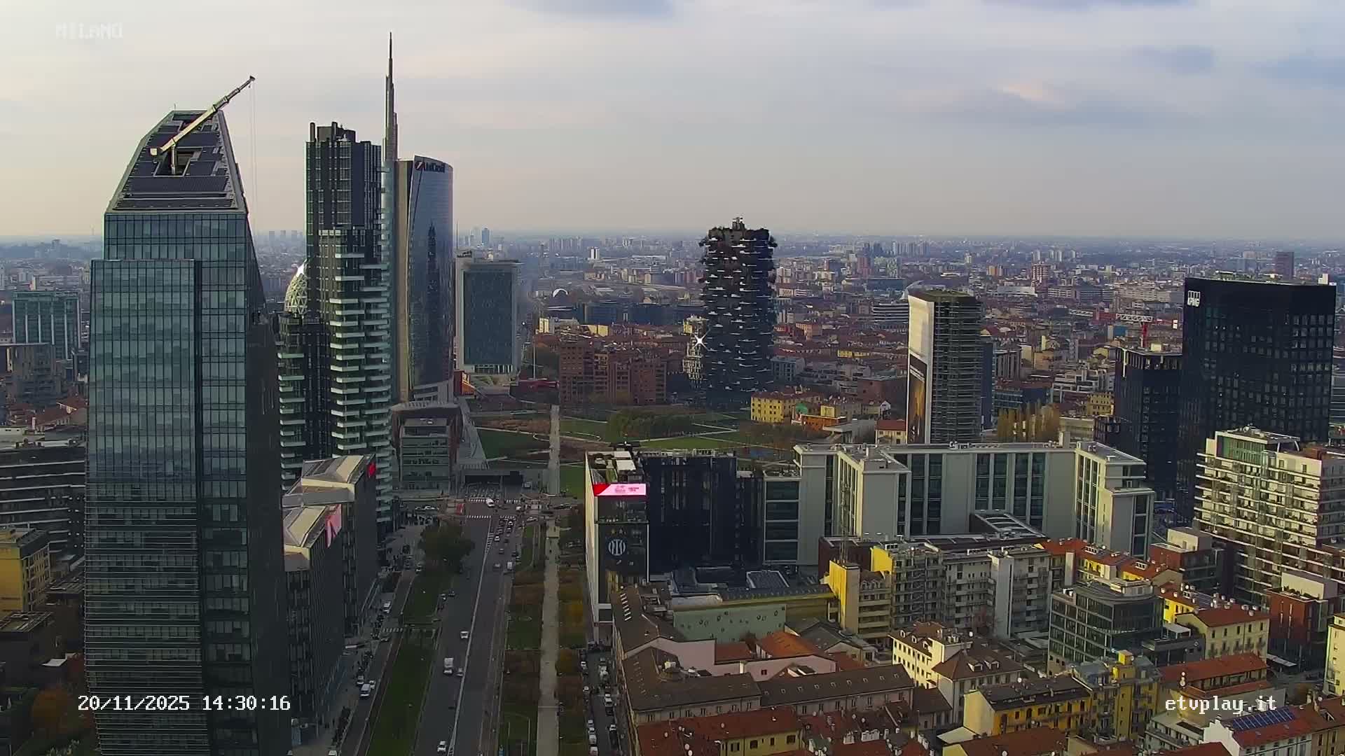 Milano City, Milan Skyline Live Cam - Lombardy, Italy