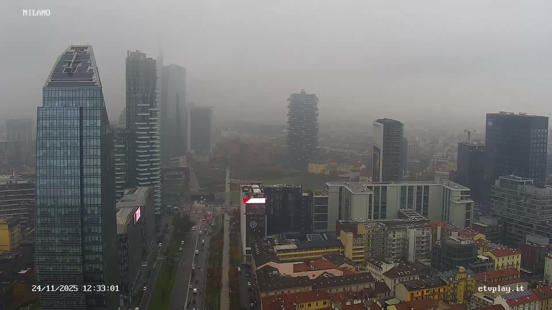 Milano City, Milan Skyline Live Cam - Lombardy, Italy