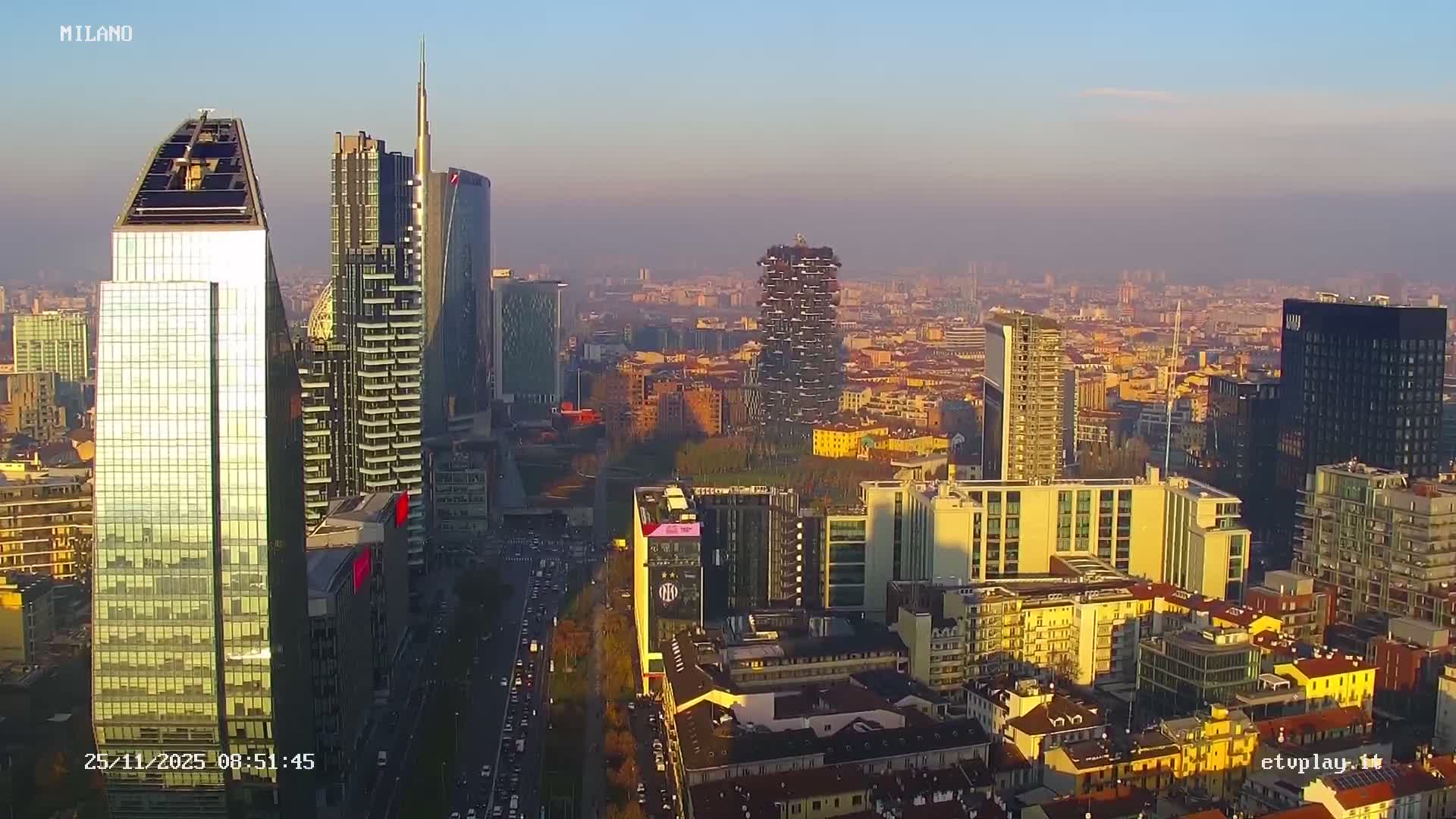Milano City, Milan Skyline Live Cam - Lombardy, Italy