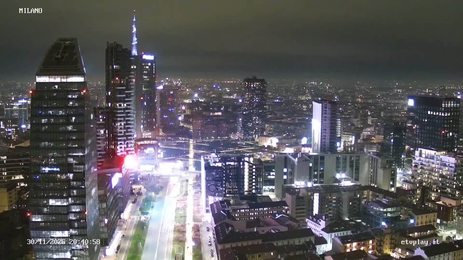 Milano City, Milan Skyline Live Cam - Lombardy, Italy