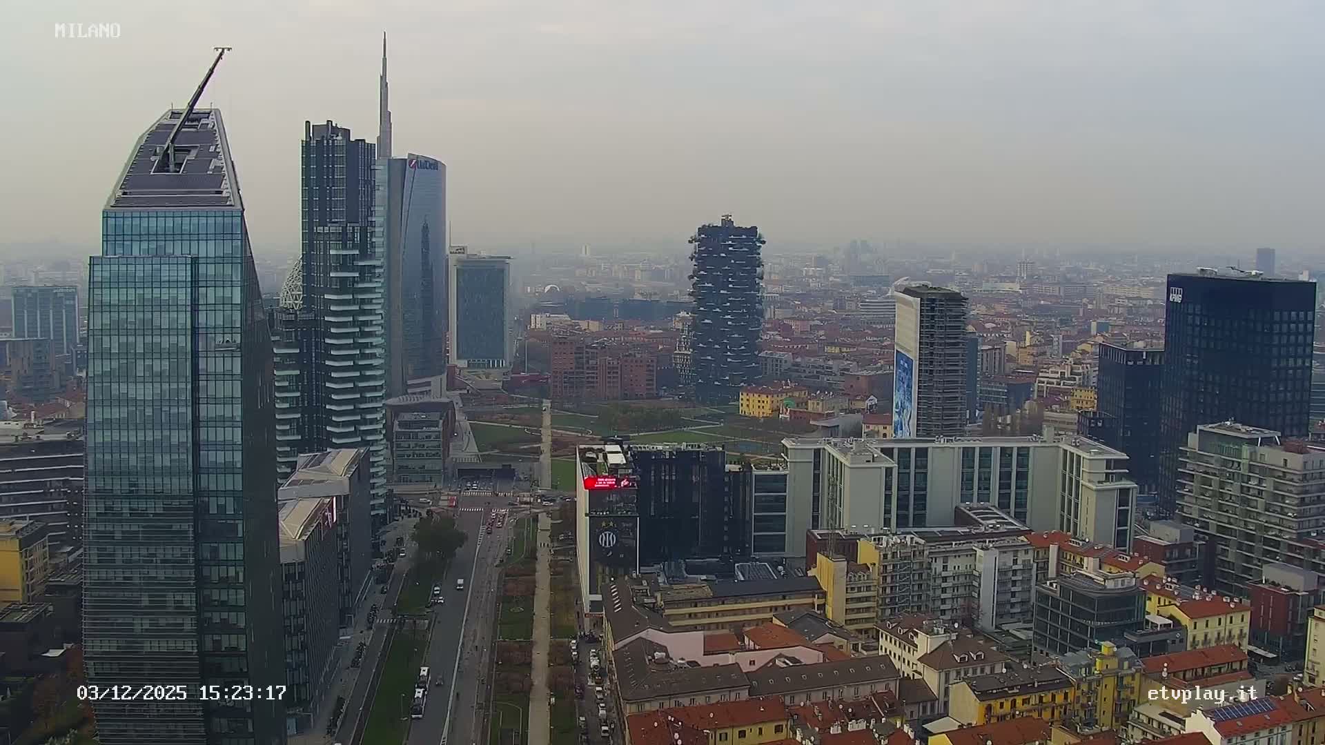 Milano City, Milan Skyline Live Cam - Lombardy, Italy
