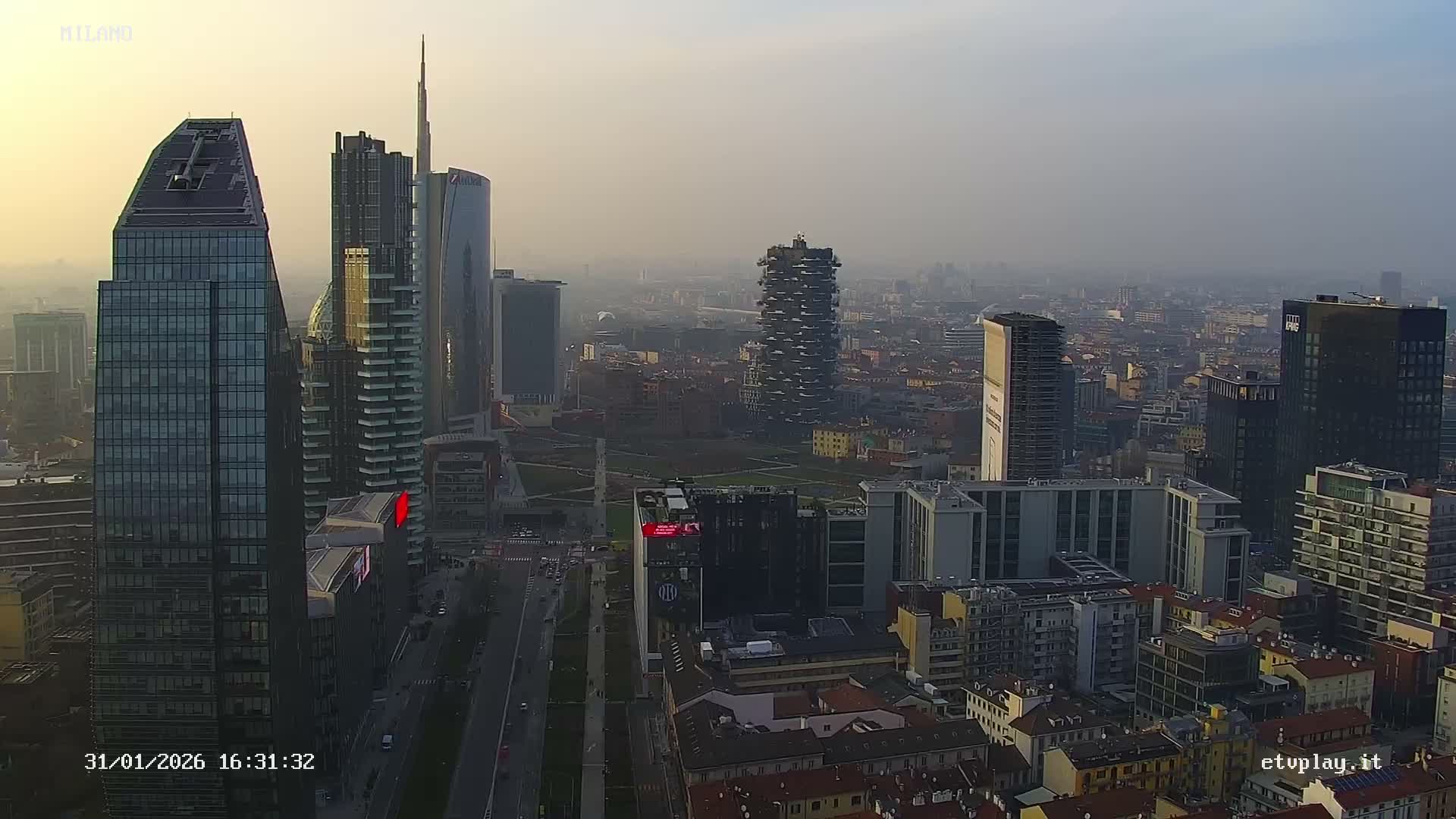 Milano City, Milan Skyline Live Cam - Lombardy, Italy