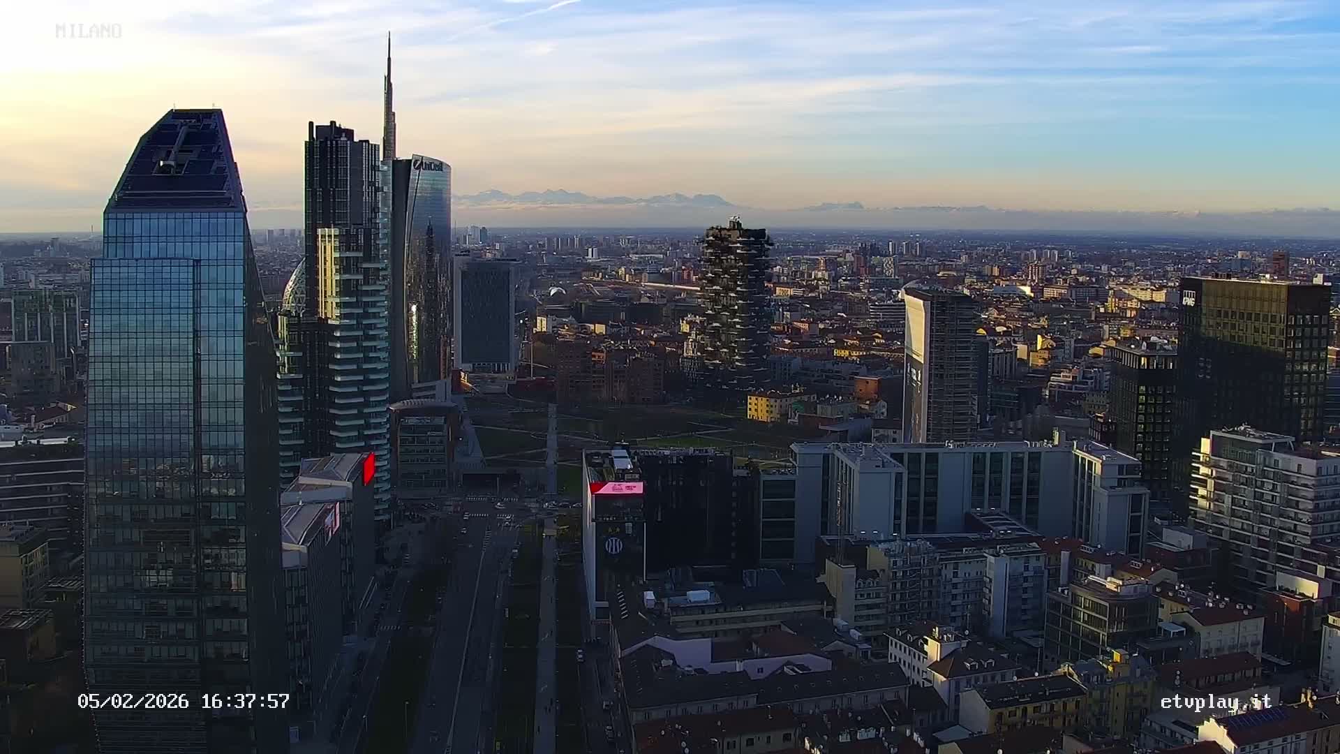 Milano City, Milan Skyline Live Cam - Lombardy, Italy