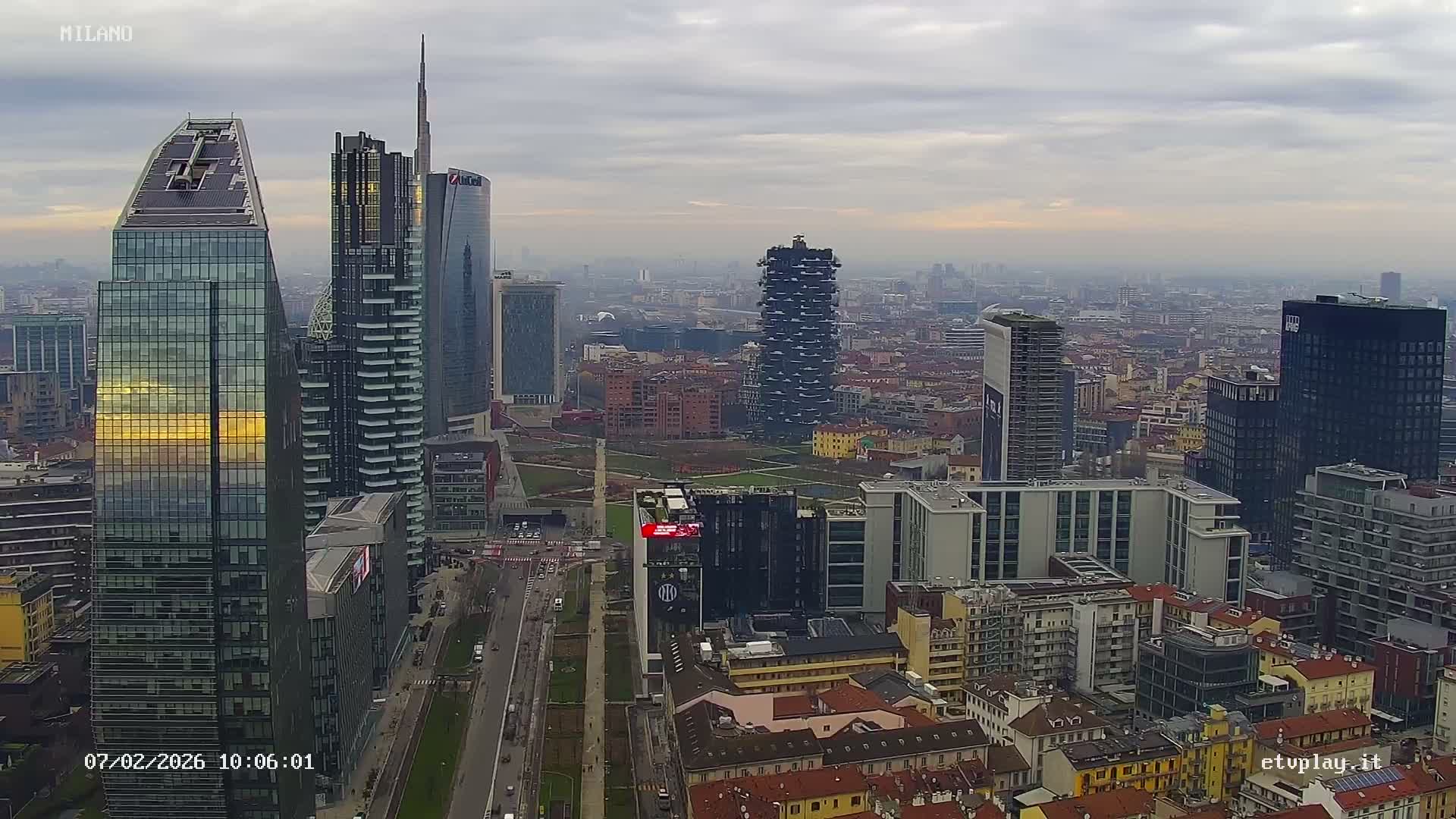 Milano City, Milan Skyline Live Cam - Lombardy, Italy