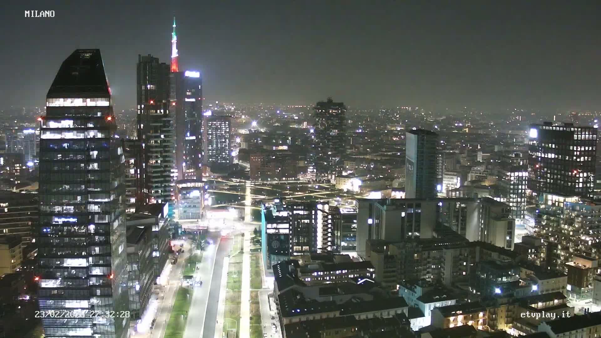 Milano City, Milan Skyline Live Cam - Lombardy, Italy