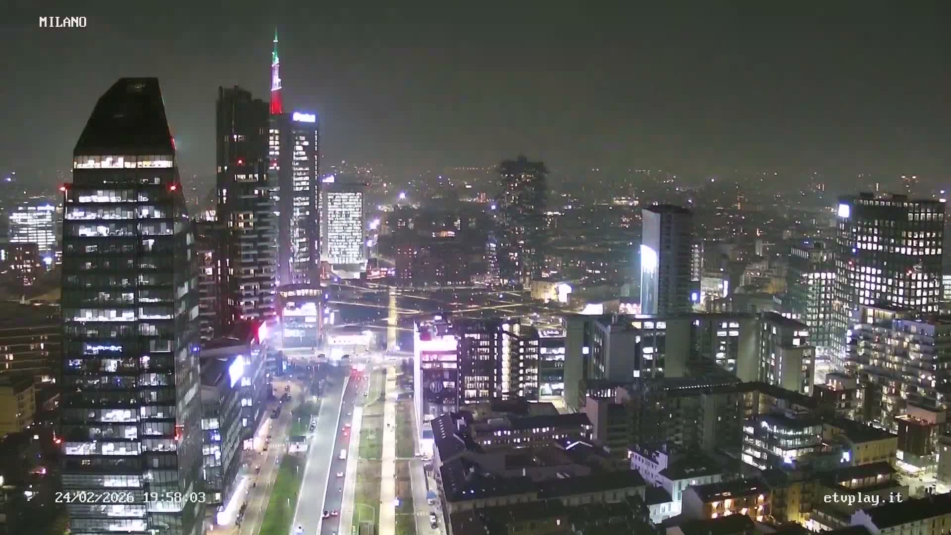 Milano City, Milan Skyline Live Cam - Lombardy, Italy