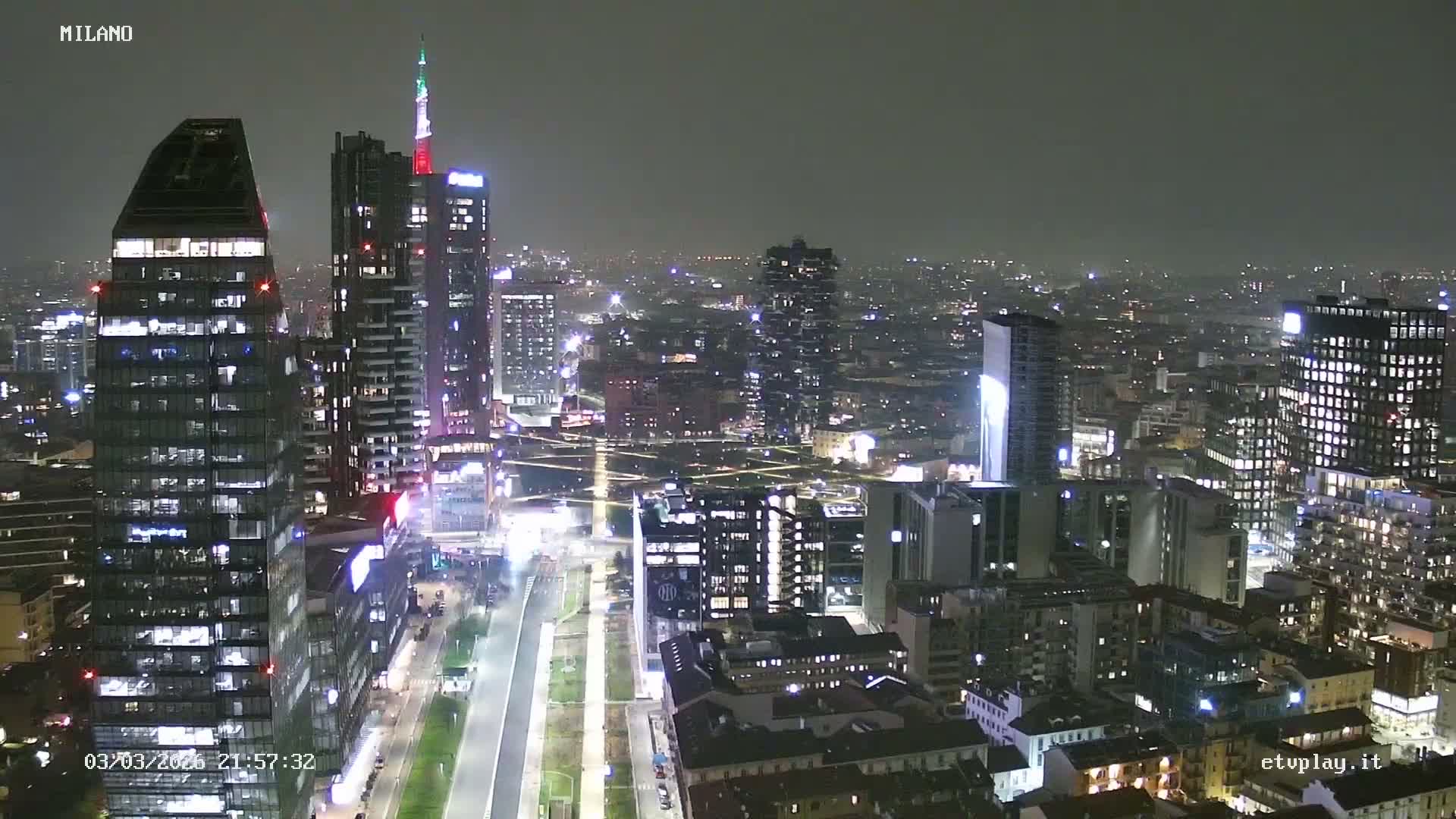Milano City, Milan Skyline Live Cam - Lombardy, Italy
