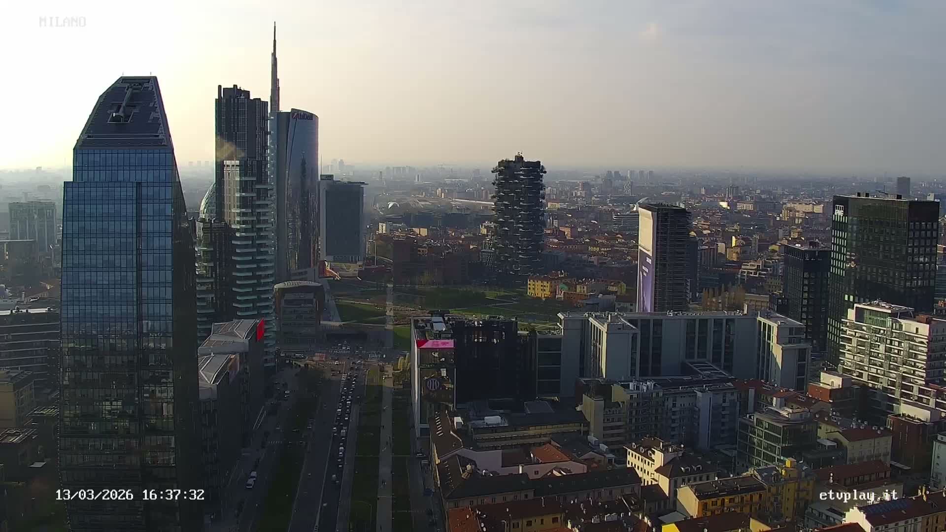Milano City, Milan Skyline Live Cam - Lombardy, Italy