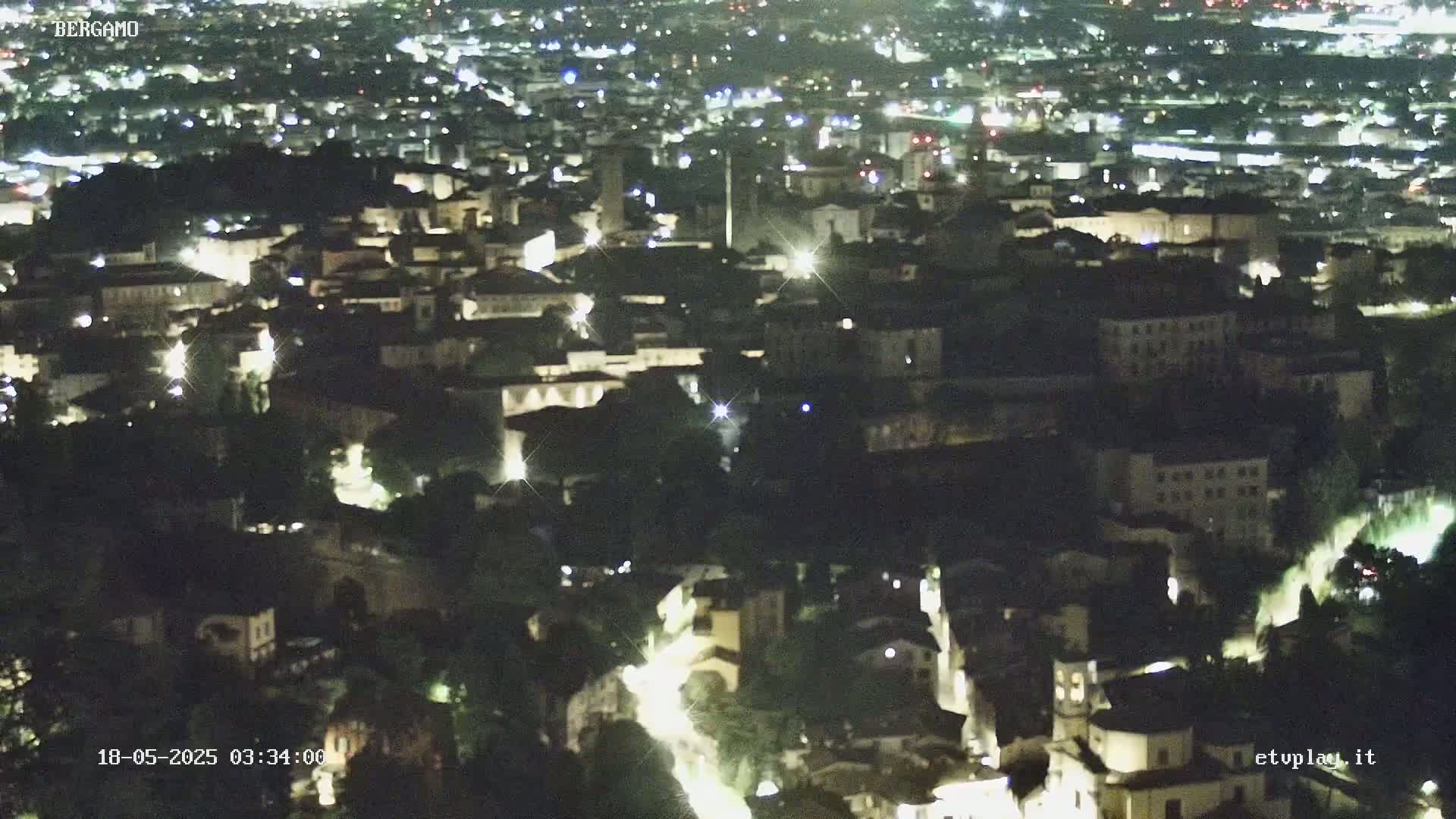 Bergamo City Skyline Live Cam - Bergamo,Lombardy, Italy