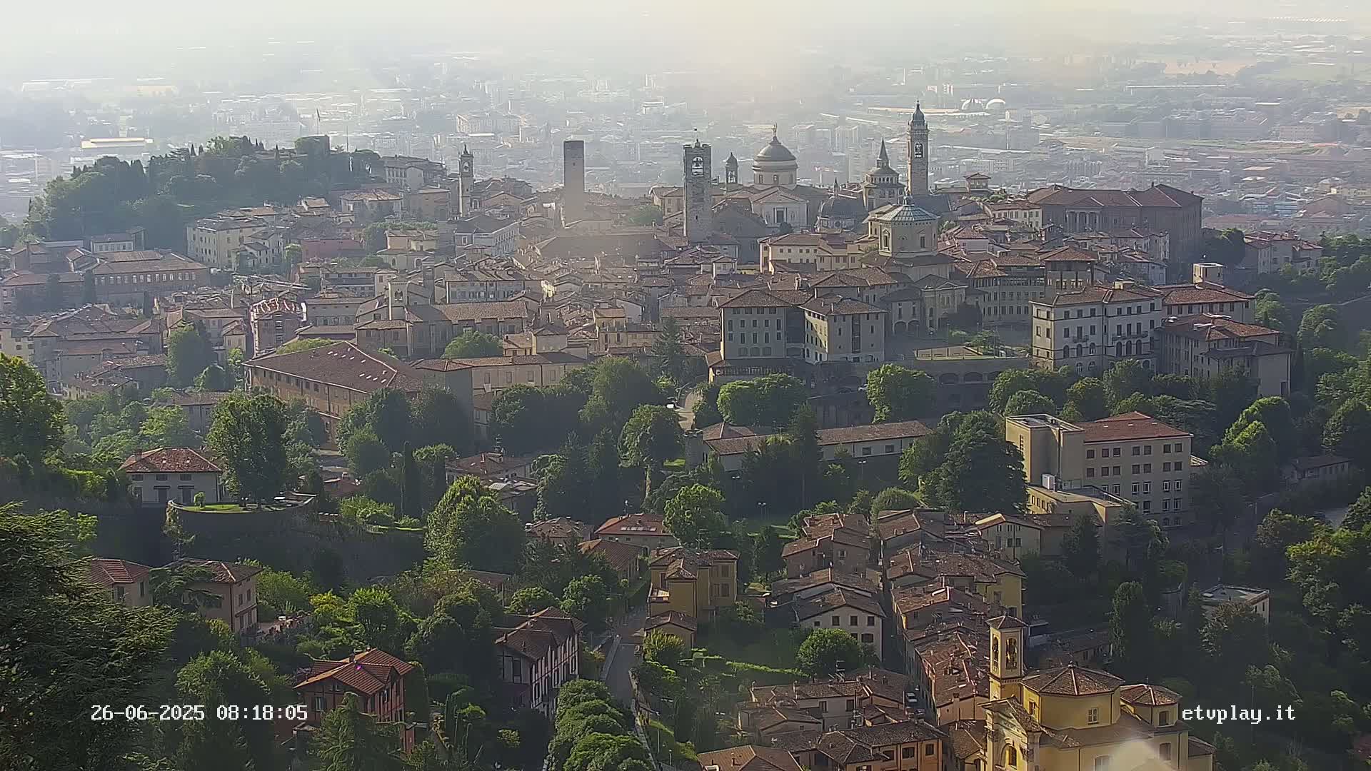 Bergamo City Skyline Live Cam - Bergamo,Lombardy, Italy