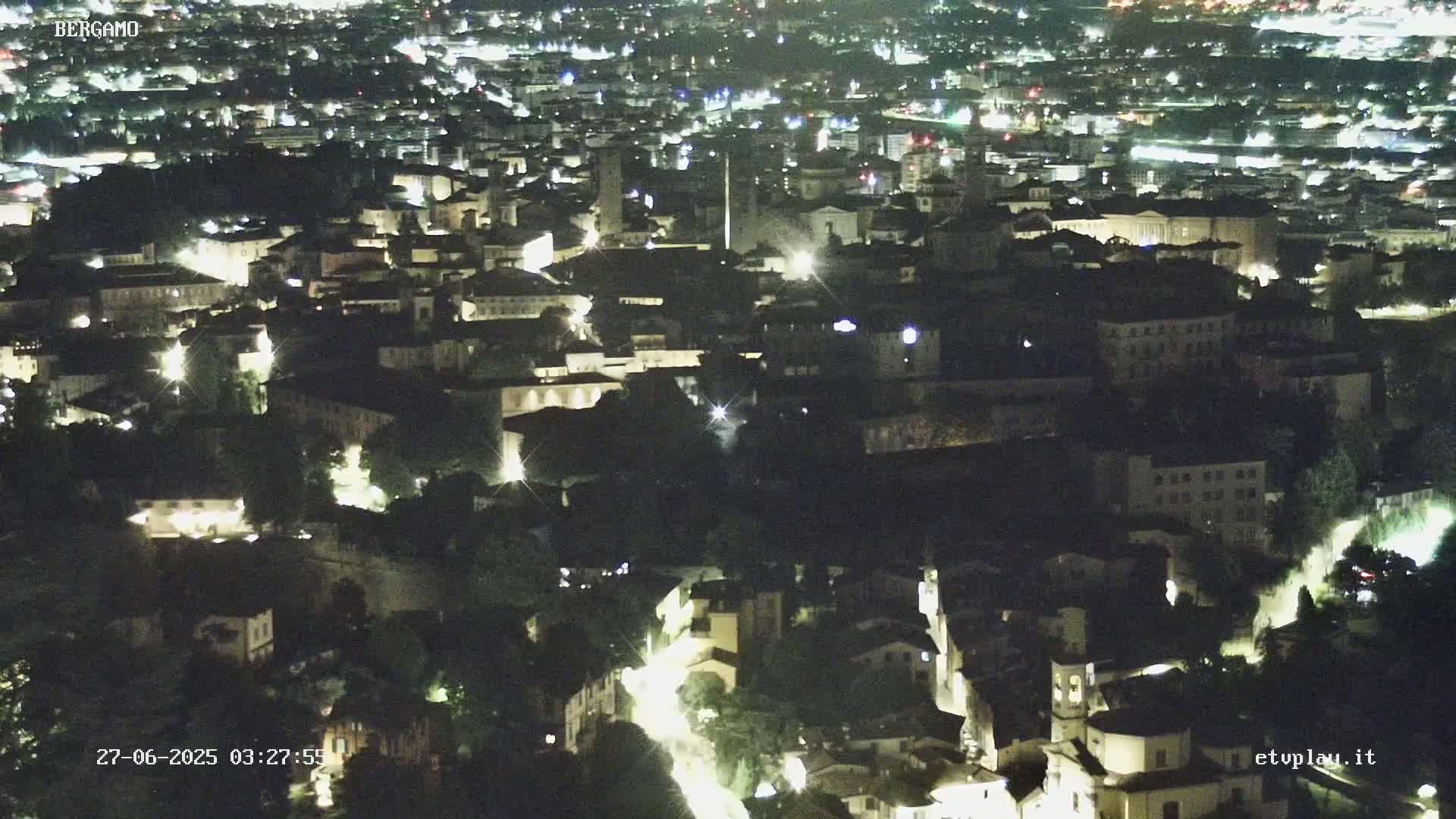 Bergamo City Skyline Live Cam - Bergamo,Lombardy, Italy